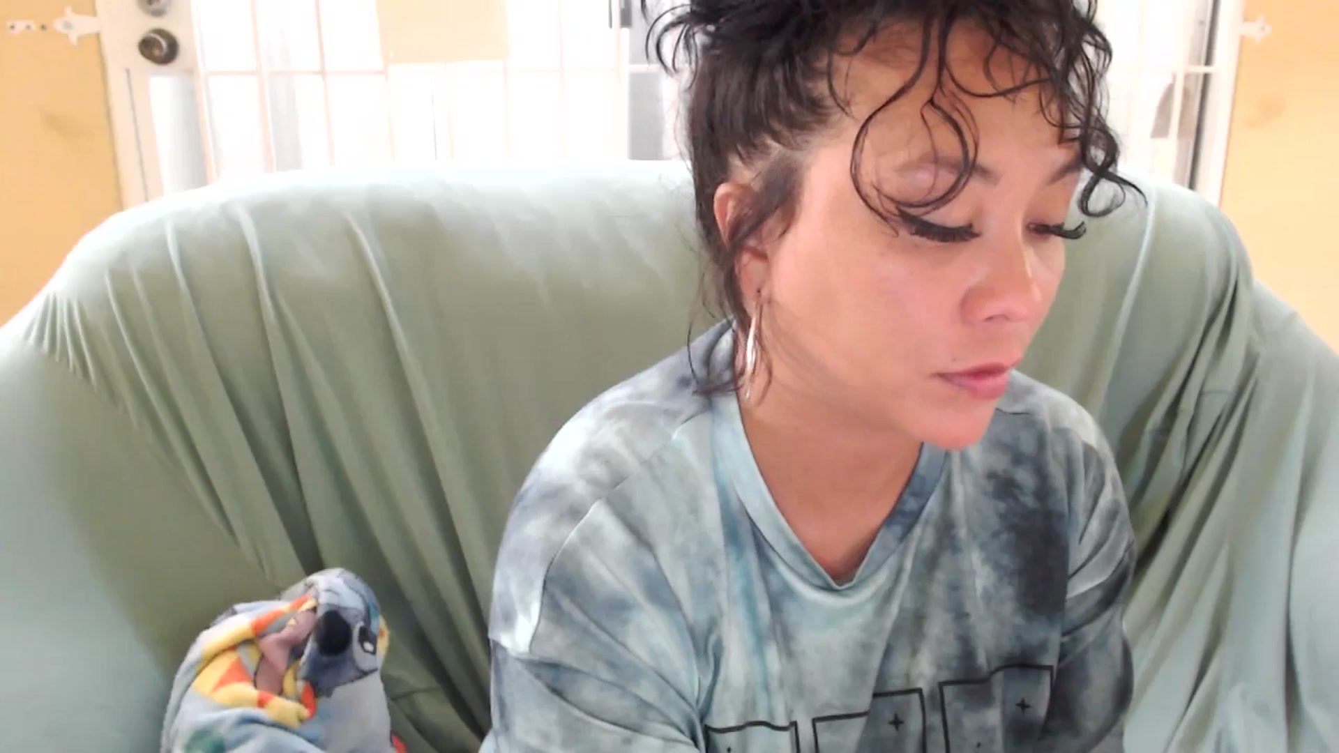 Gallery image thumbnail from MickaylaMoon's myfreecams stream on, 09/08/2024, 18:45 image 14 of 20