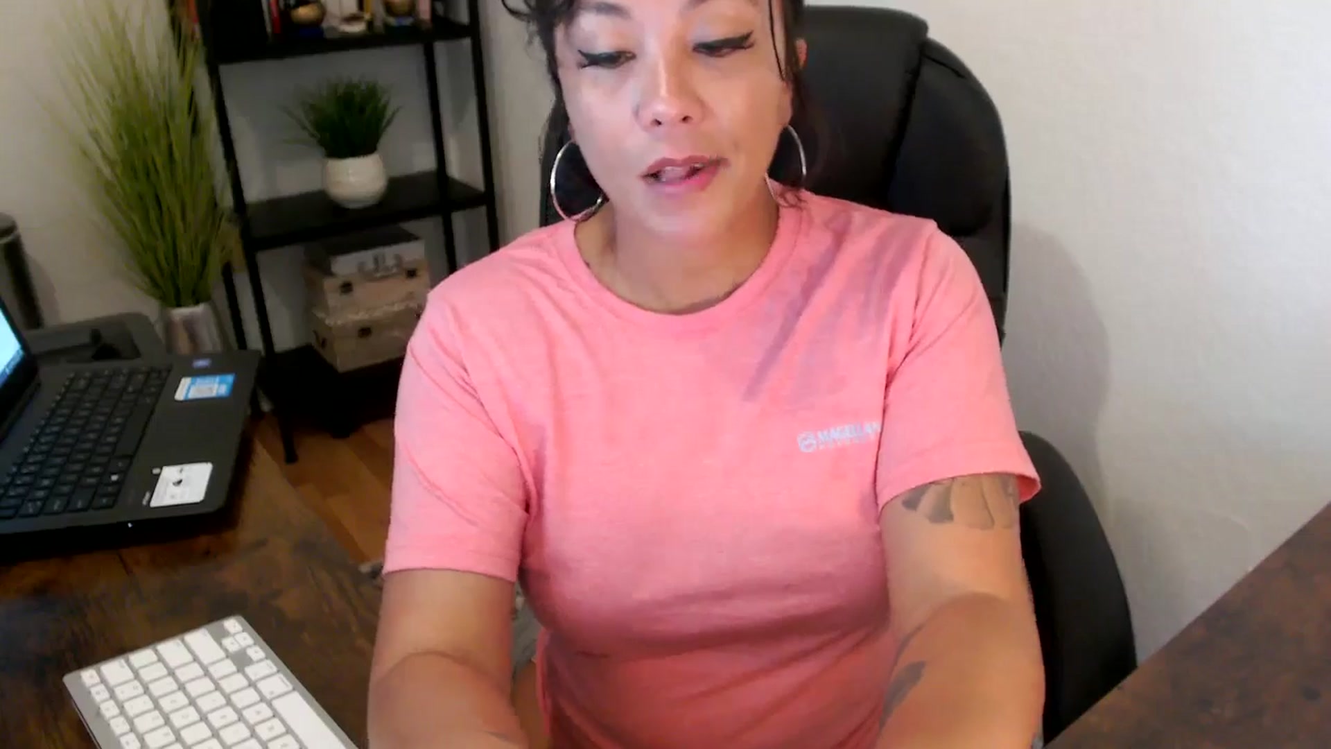 Gallery image thumbnail from MickaylaMoon's myfreecams stream on, 09/09/2024, 15:50 image 9 of 20