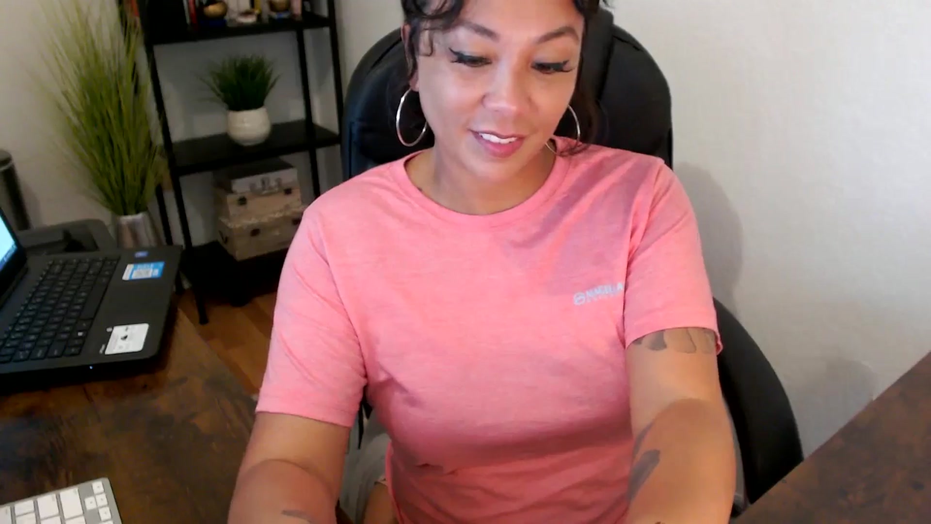 Gallery image thumbnail from MickaylaMoon's myfreecams stream on, 09/09/2024, 15:50 image 8 of 20