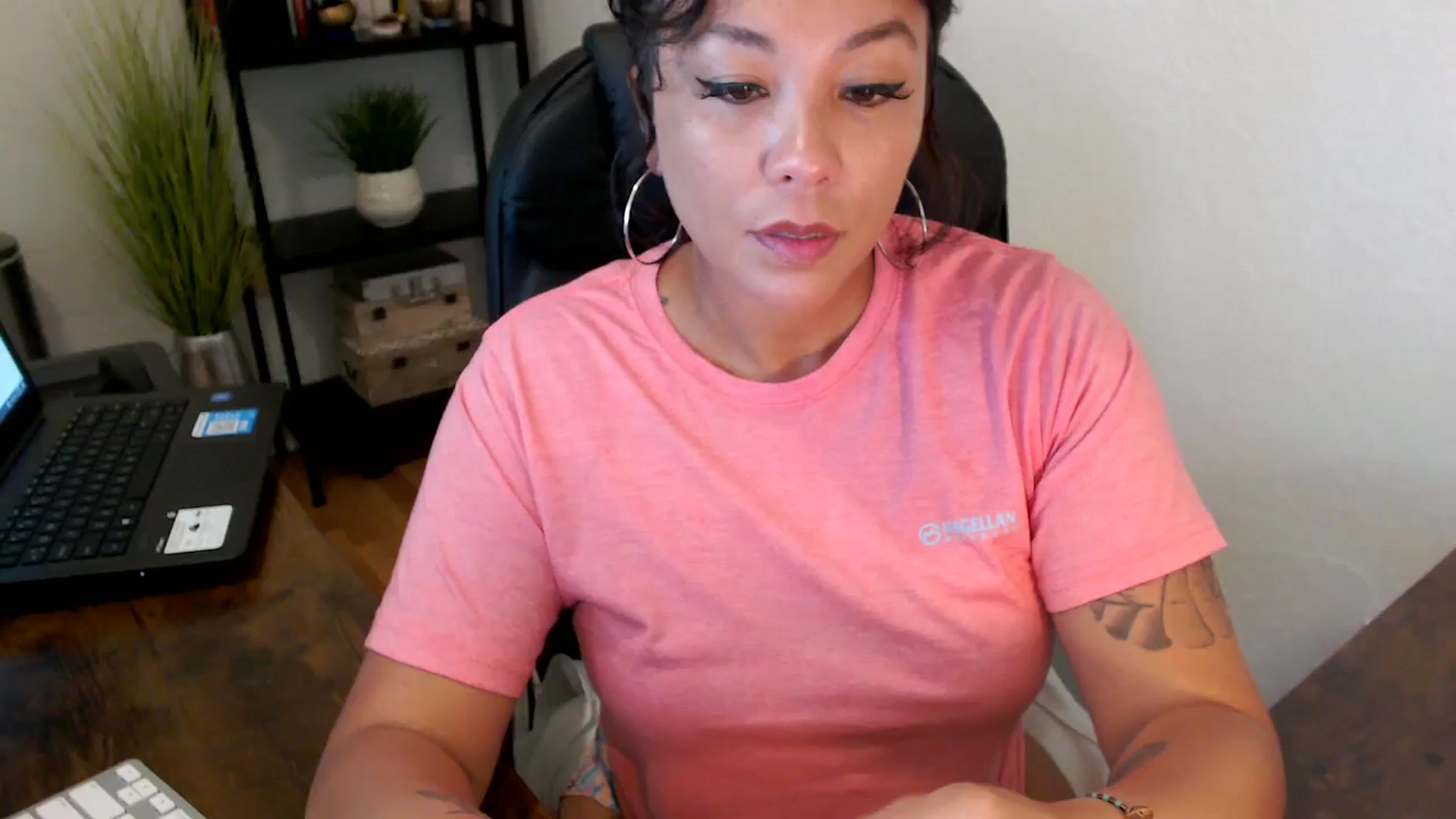 Gallery image thumbnail from MickaylaMoon's myfreecams stream on, 09/09/2024, 15:50 image 12 of 20