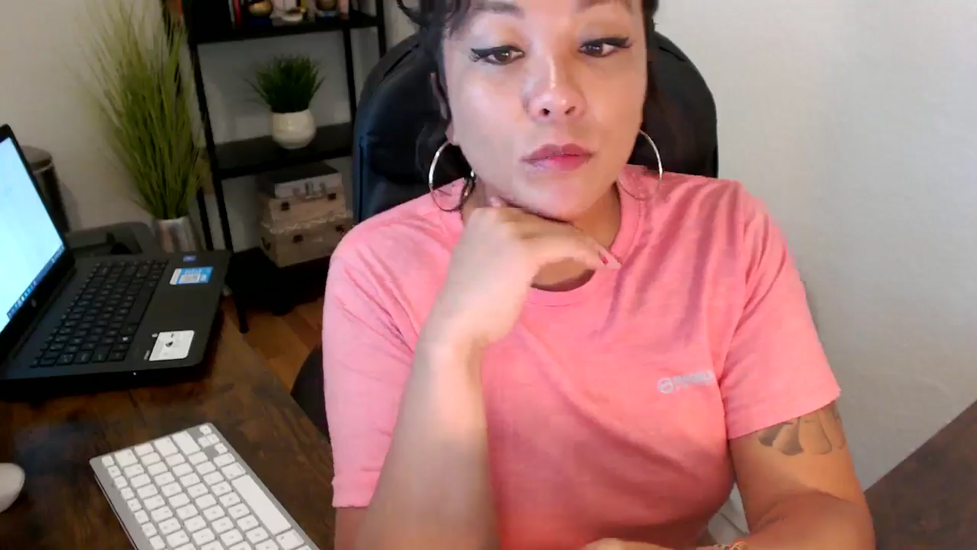 Gallery image thumbnail from MickaylaMoon's myfreecams stream on, 09/09/2024, 16:24 image 19 of 20