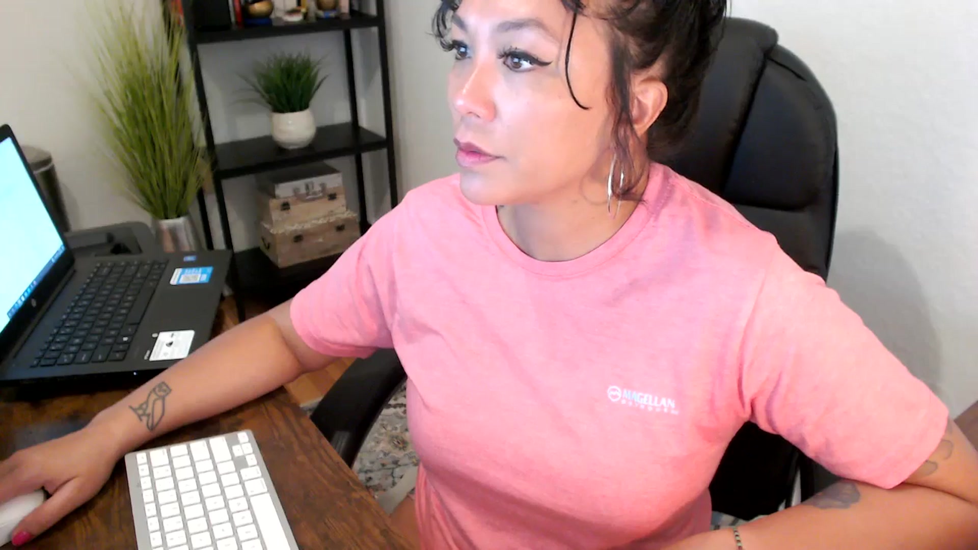 Gallery image thumbnail from MickaylaMoon's myfreecams stream on, 09/09/2024, 16:24 image 12 of 20