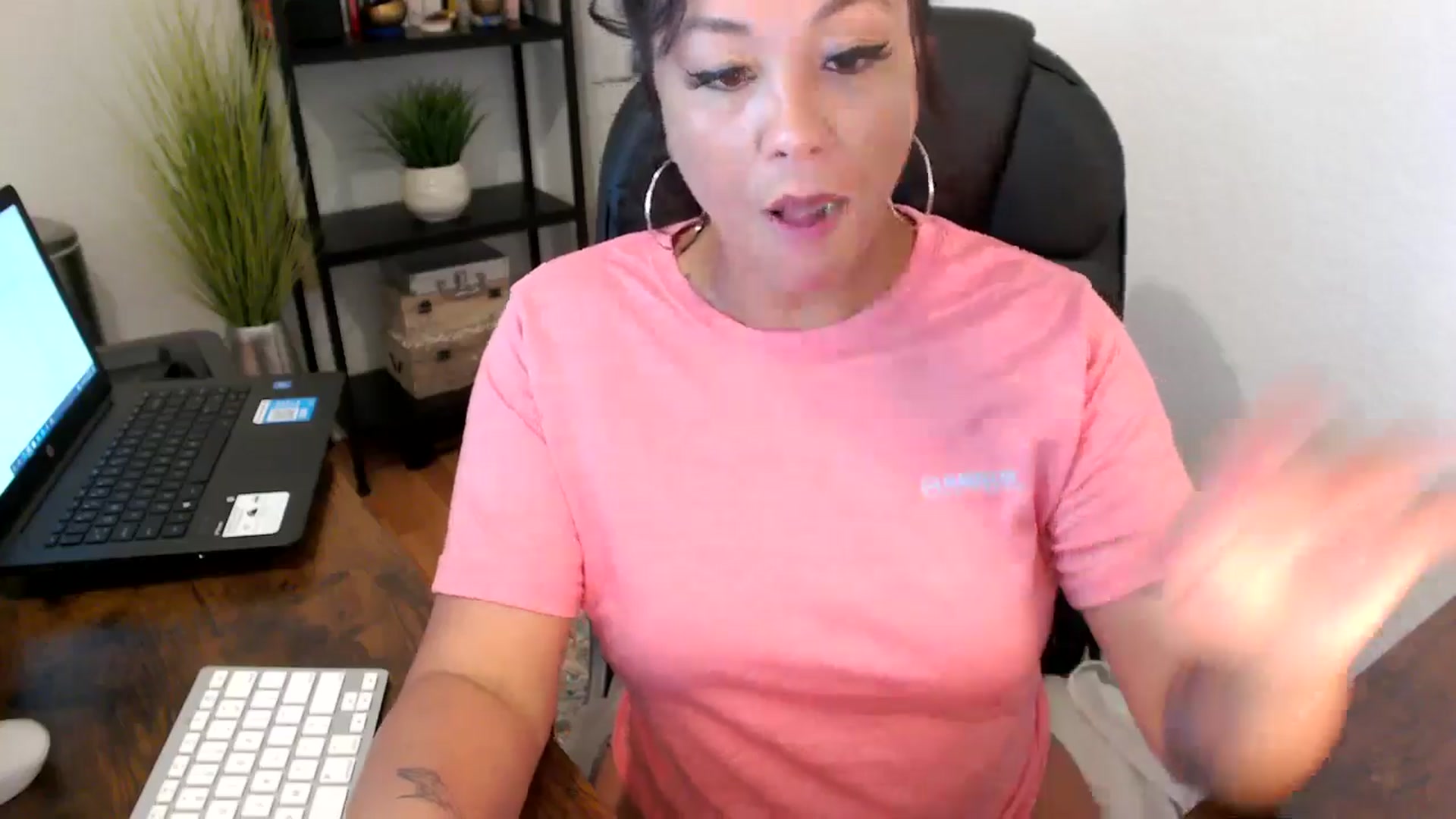 Gallery image thumbnail from MickaylaMoon's myfreecams stream on, 09/09/2024, 16:24 image 15 of 20