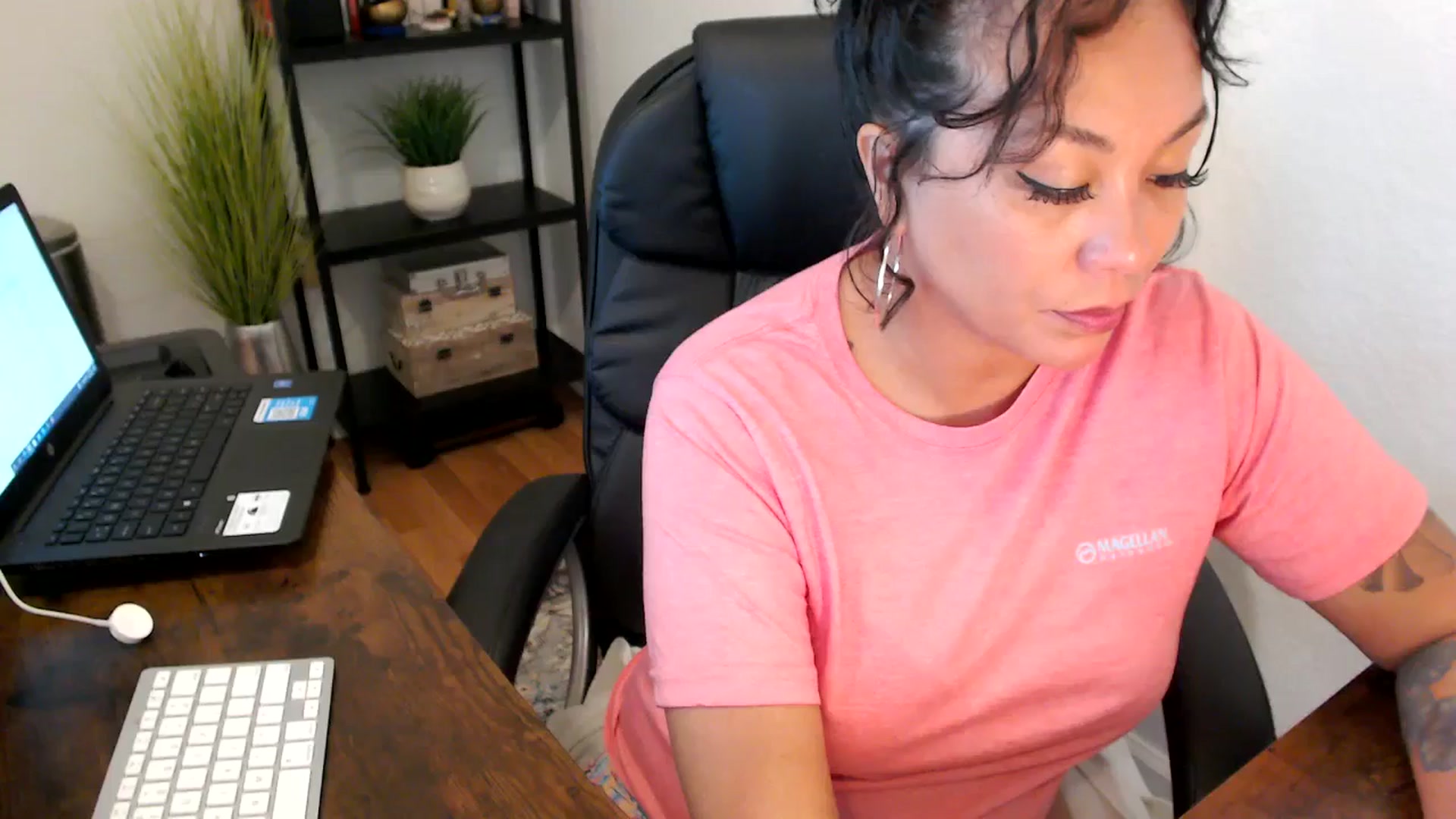 Gallery image thumbnail from MickaylaMoon's myfreecams stream on, 09/09/2024, 16:51 image 1 of 20