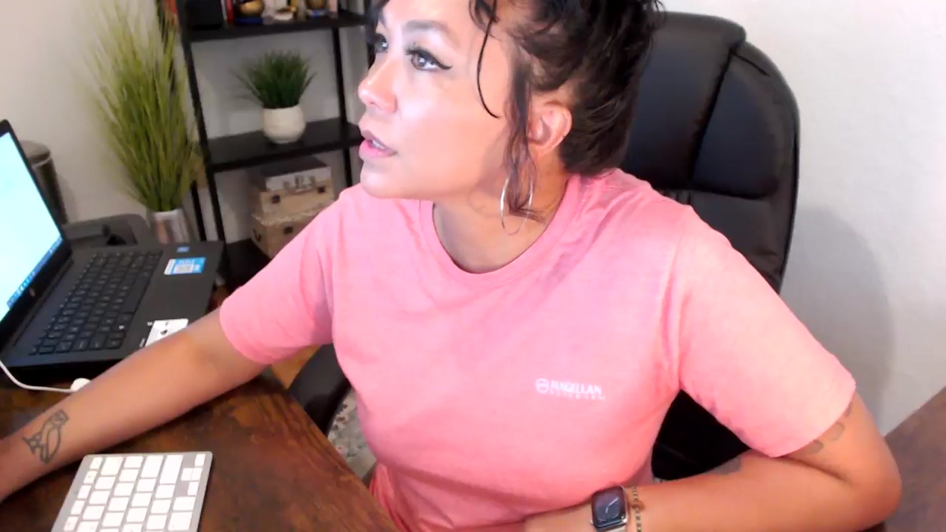 Gallery image thumbnail from MickaylaMoon's myfreecams stream on, 09/09/2024, 16:51 image 14 of 20