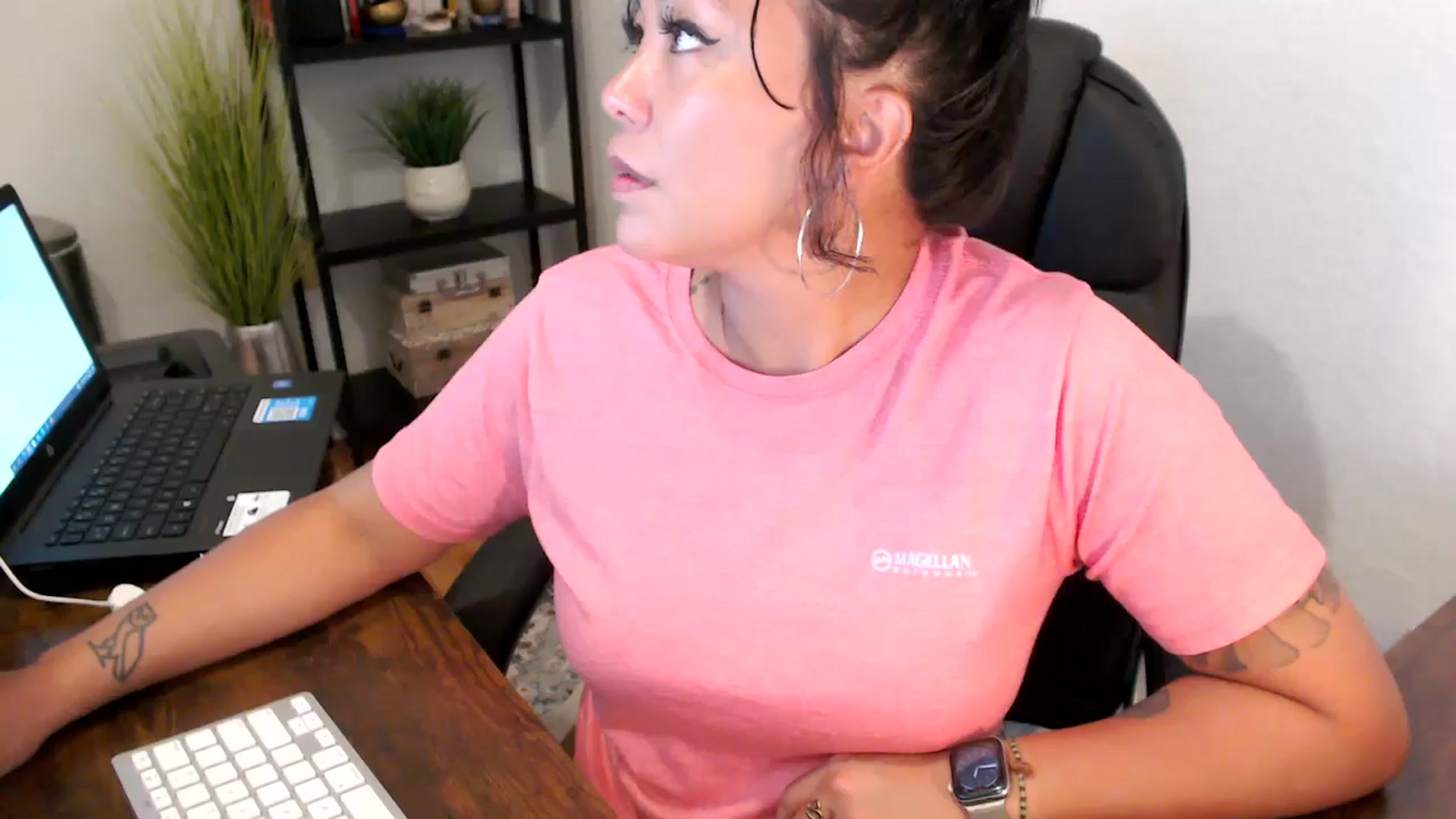 Gallery image thumbnail from MickaylaMoon's myfreecams stream on, 09/09/2024, 16:51 image 18 of 20