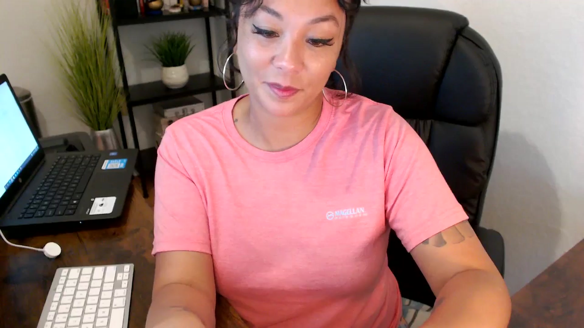 Gallery image thumbnail from MickaylaMoon's myfreecams stream on, 09/09/2024, 16:51 image 5 of 20