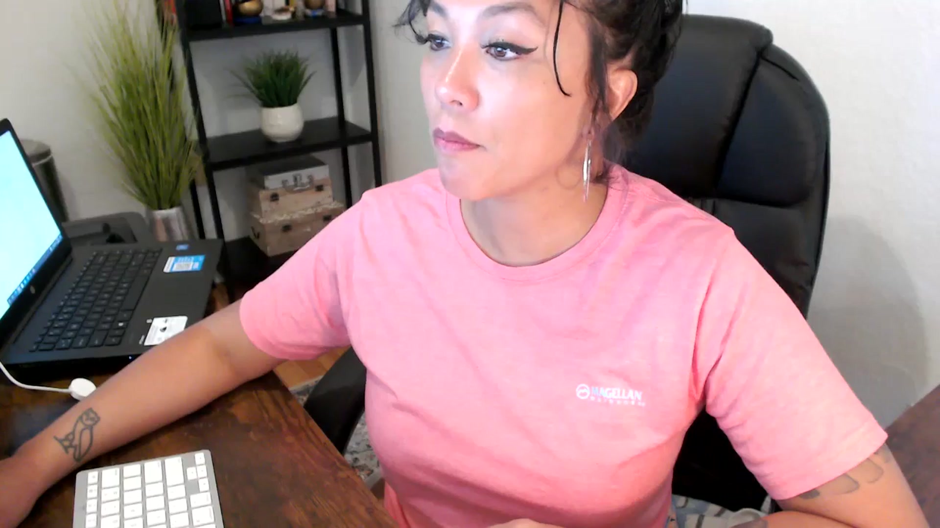 Gallery image thumbnail from MickaylaMoon's myfreecams stream on, 09/09/2024, 17:42 image 10 of 20