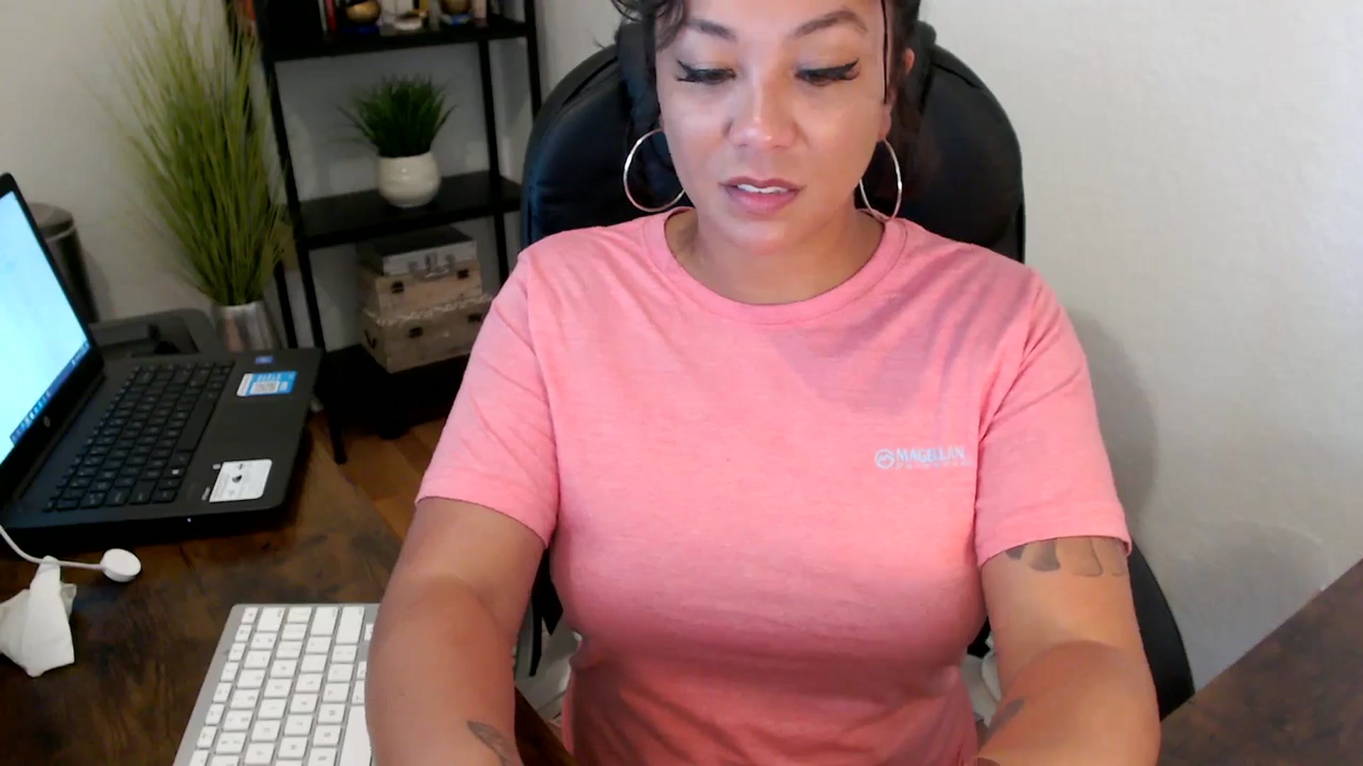 Gallery image thumbnail from MickaylaMoon's myfreecams stream on, 09/09/2024, 18:29 image 6 of 20