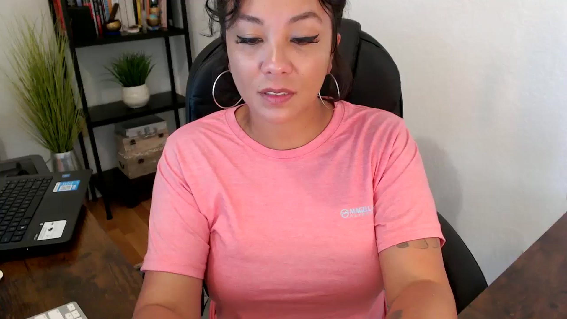 Gallery image thumbnail from MickaylaMoon's myfreecams stream on, 09/09/2024, 19:46 image 15 of 20