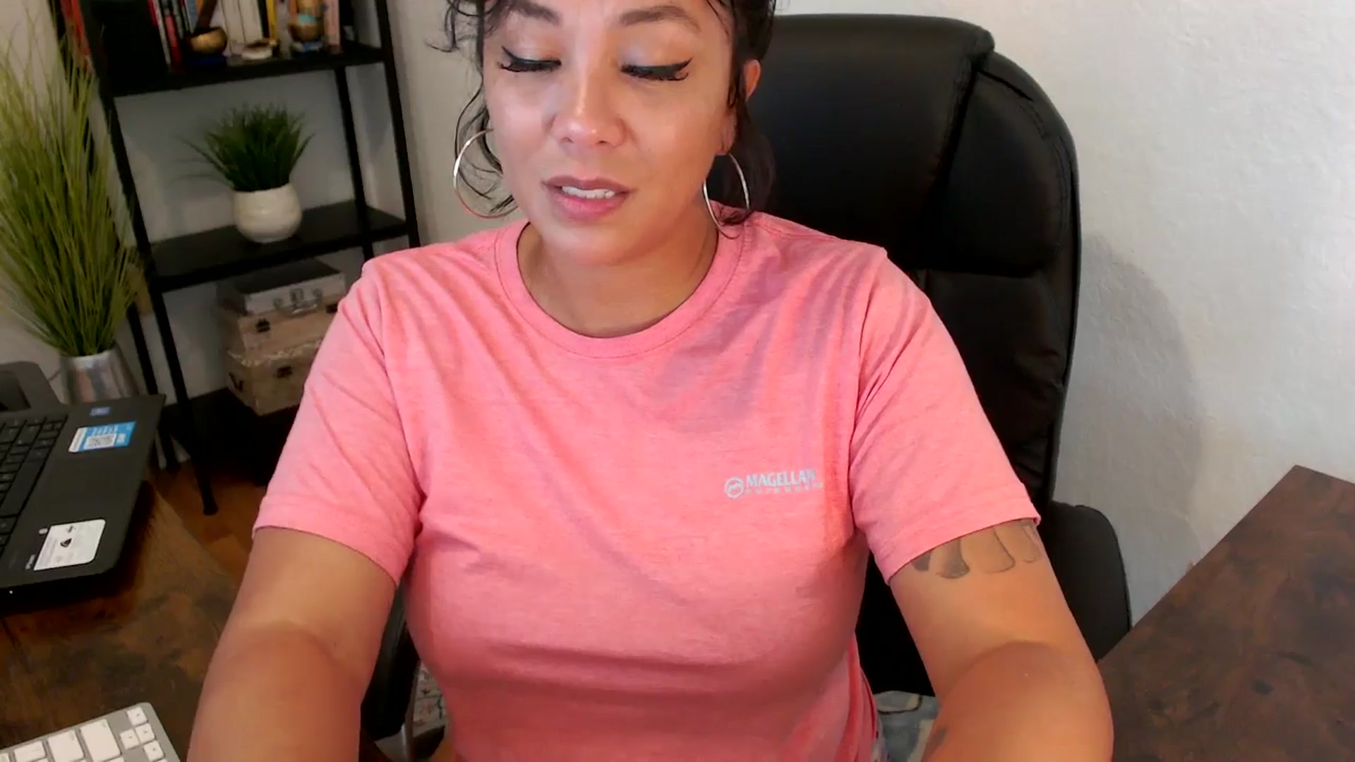 Gallery image thumbnail from MickaylaMoon's myfreecams stream on, 09/09/2024, 19:46 image 9 of 20