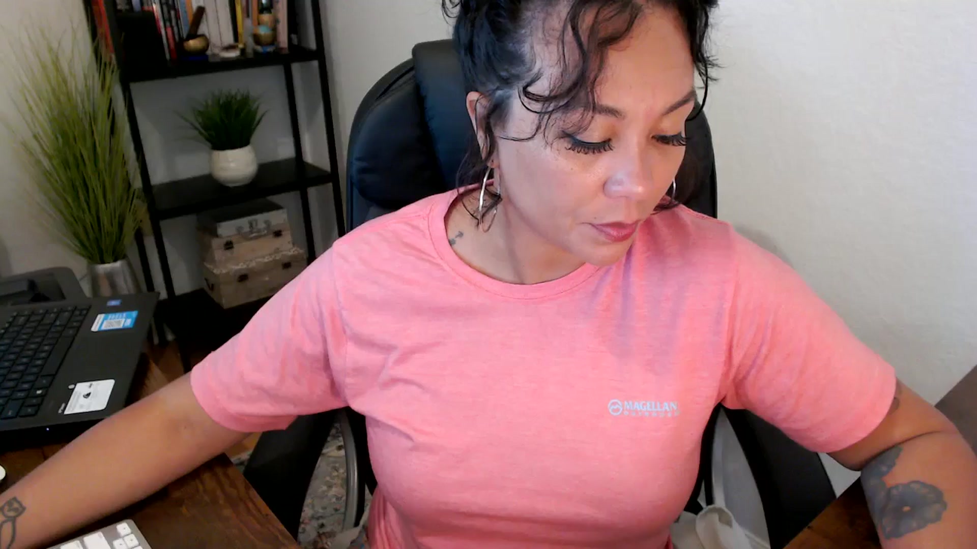 Gallery image thumbnail from MickaylaMoon's myfreecams stream on, 09/09/2024, 19:46 image 19 of 20