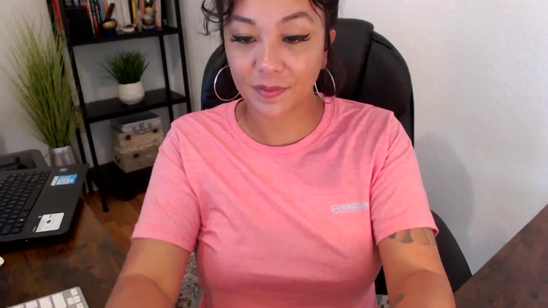Gallery image thumbnail from MickaylaMoon's myfreecams stream on, 09/09/2024, 19:46 image 13 of 20
