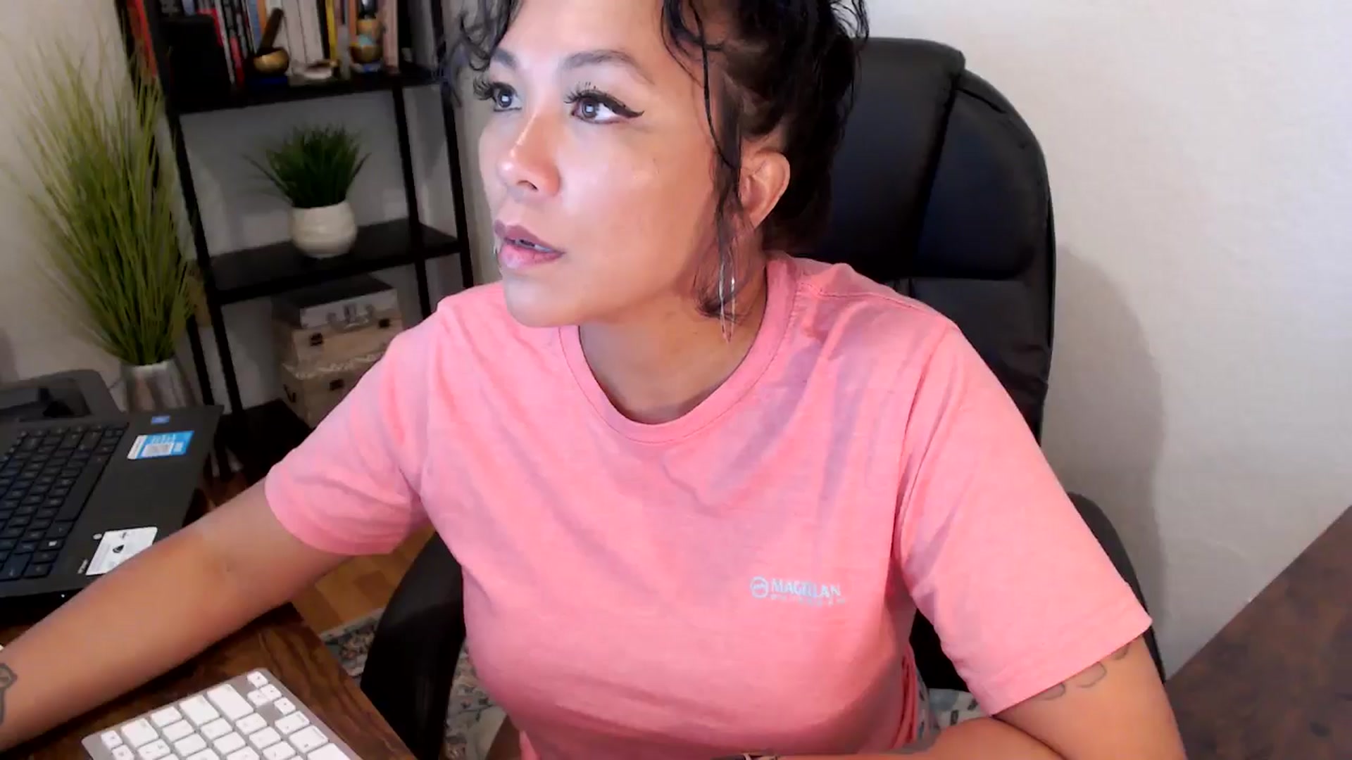Gallery image thumbnail from MickaylaMoon's myfreecams stream on, 09/09/2024, 20:04 image 6 of 20