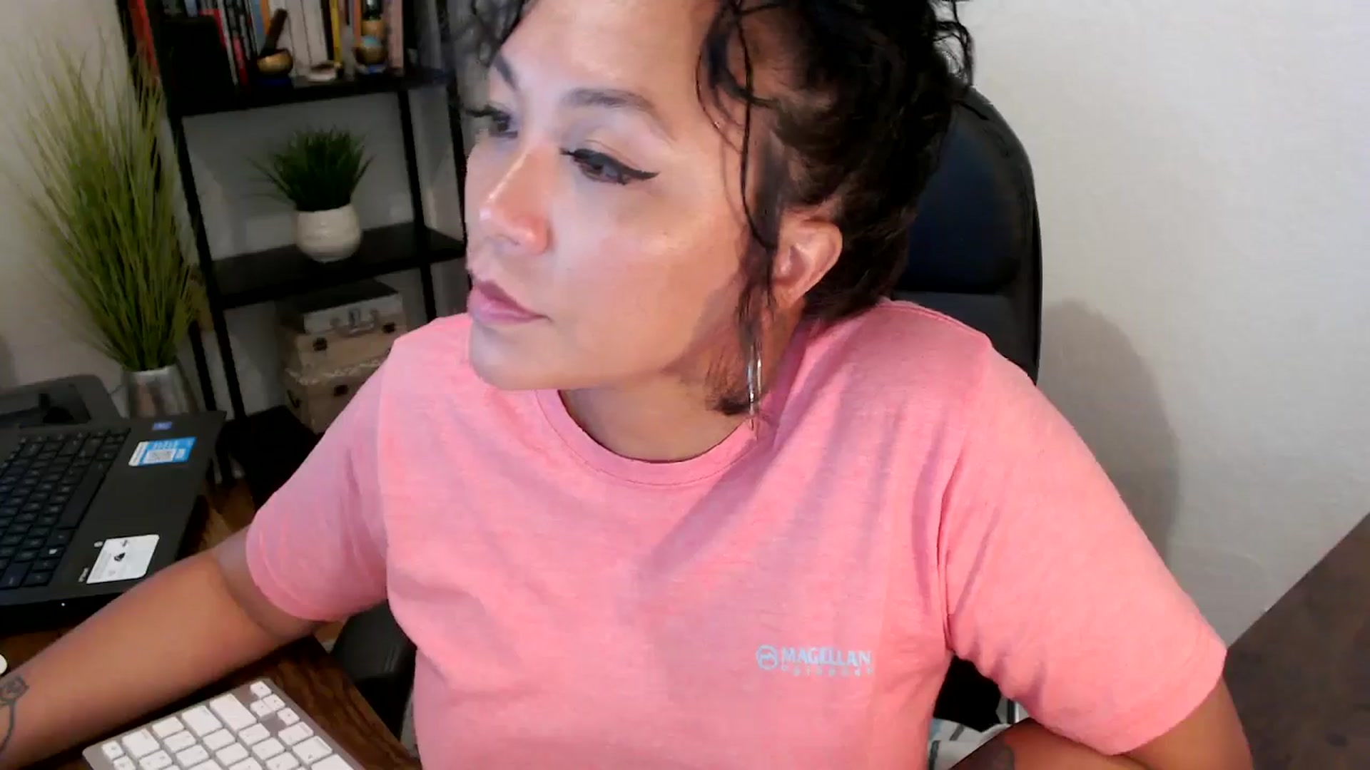 Gallery image thumbnail from MickaylaMoon's myfreecams stream on, 09/09/2024, 20:04 image 9 of 20