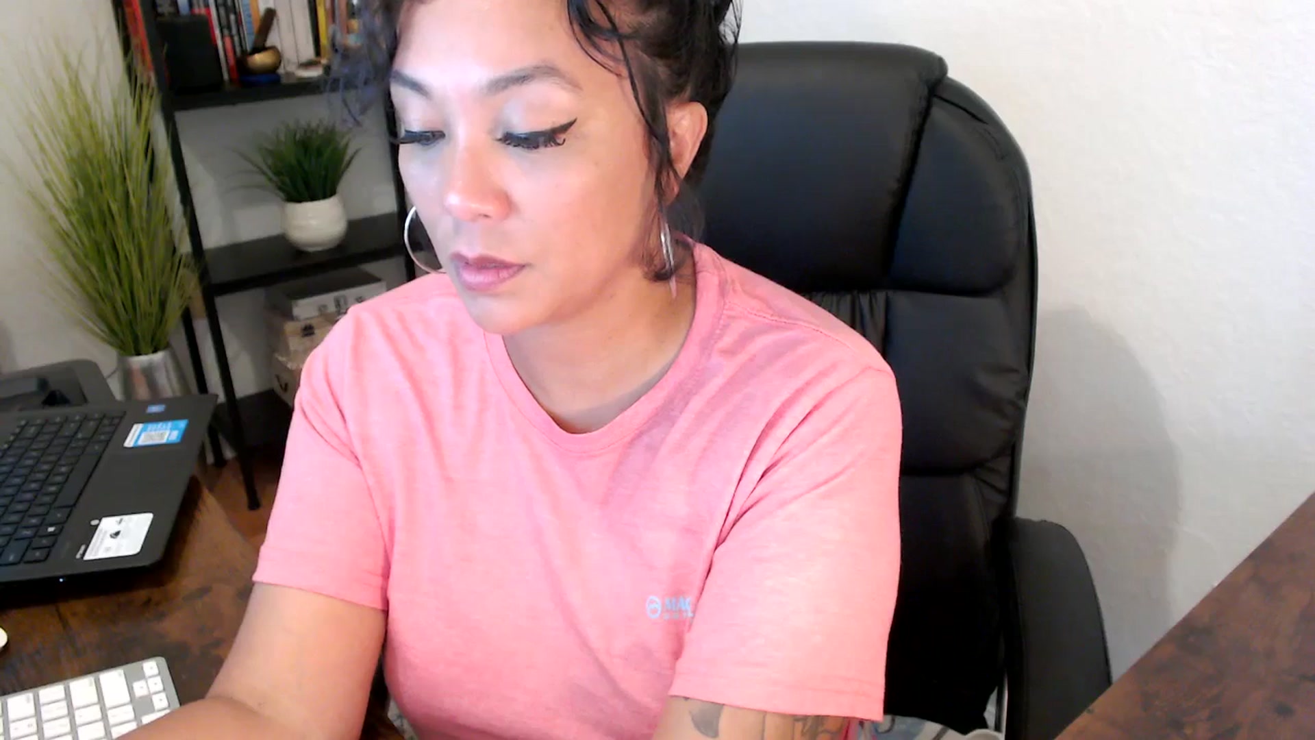 Gallery image thumbnail from MickaylaMoon's myfreecams stream on, 09/09/2024, 20:04 image 4 of 20