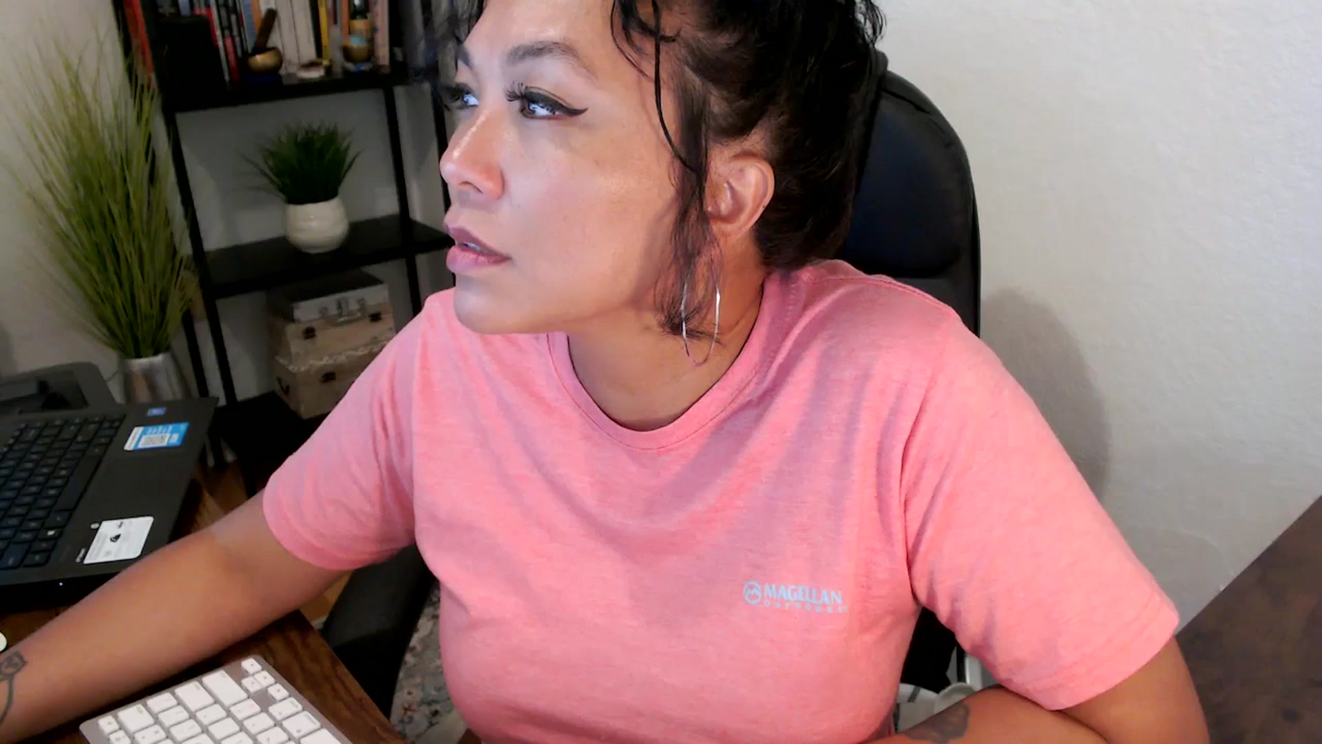 Gallery image thumbnail from MickaylaMoon's myfreecams stream on, 09/09/2024, 20:04 image 8 of 20