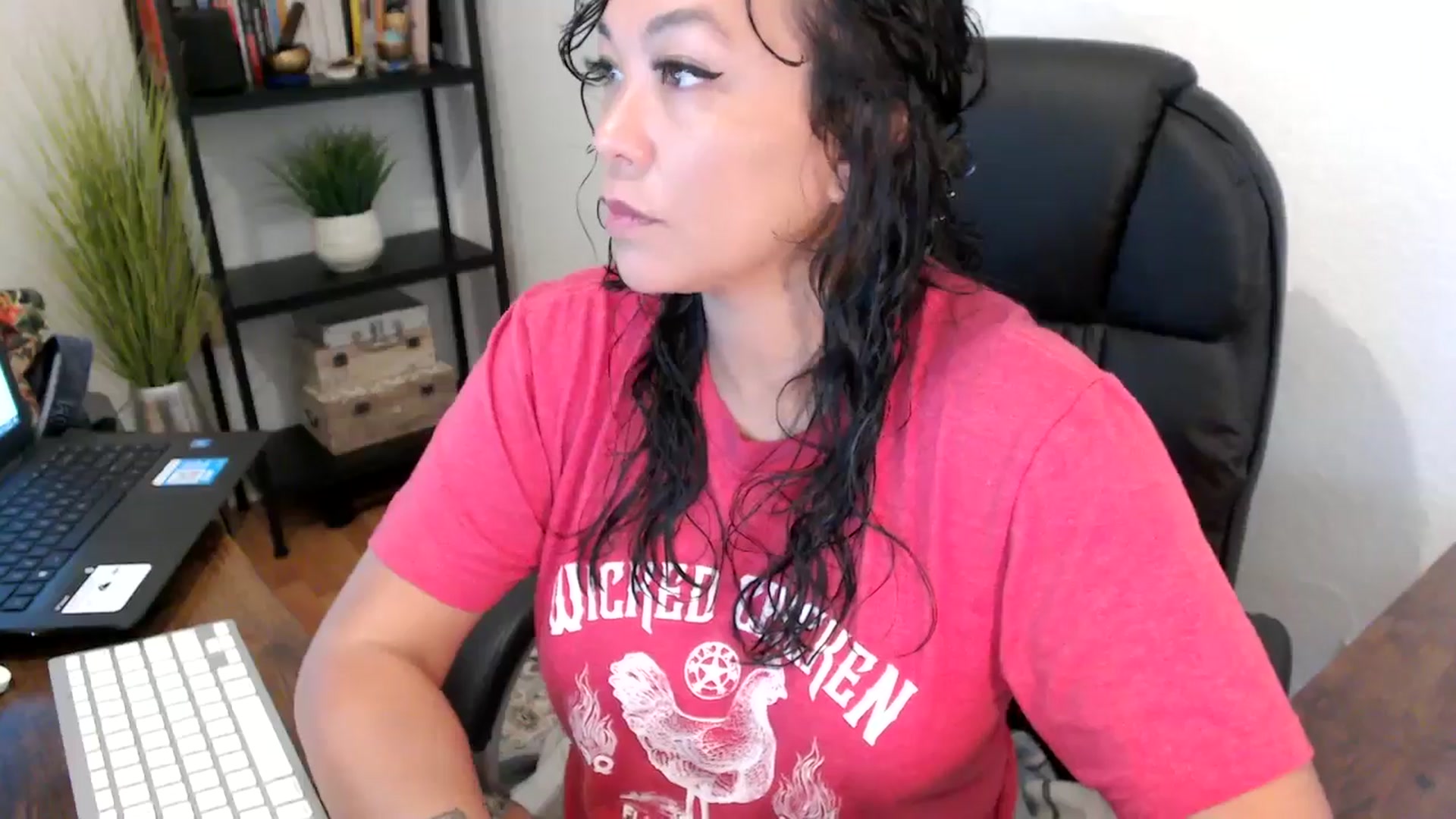 Gallery image thumbnail from MickaylaMoon's myfreecams stream on, 09/10/2024, 15:23 image 10 of 20