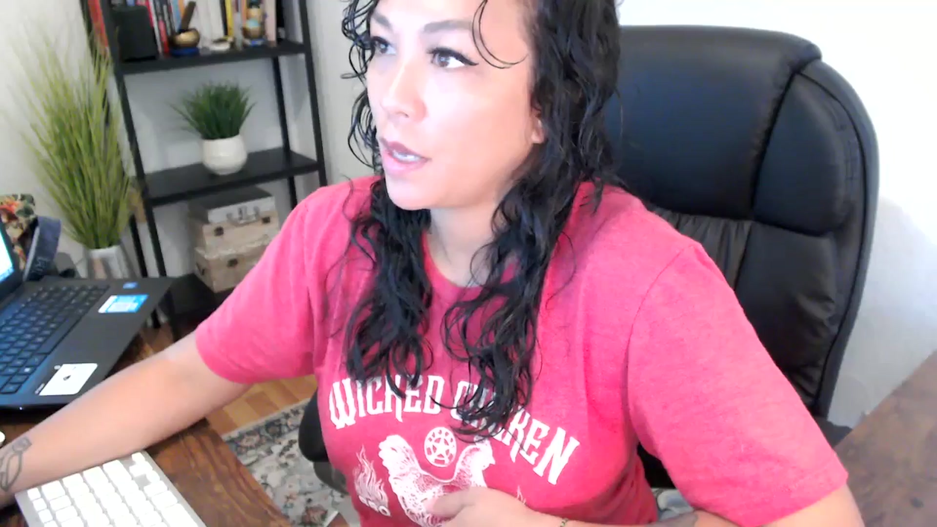 Gallery image thumbnail from MickaylaMoon's myfreecams stream on, 09/10/2024, 16:08 image 7 of 20