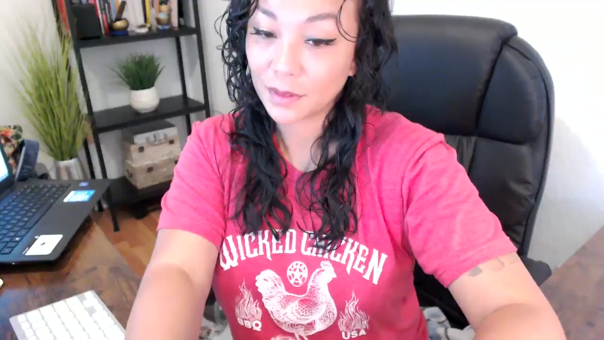 Gallery image thumbnail from MickaylaMoon's myfreecams stream on, 09/10/2024, 16:08 image 8 of 20