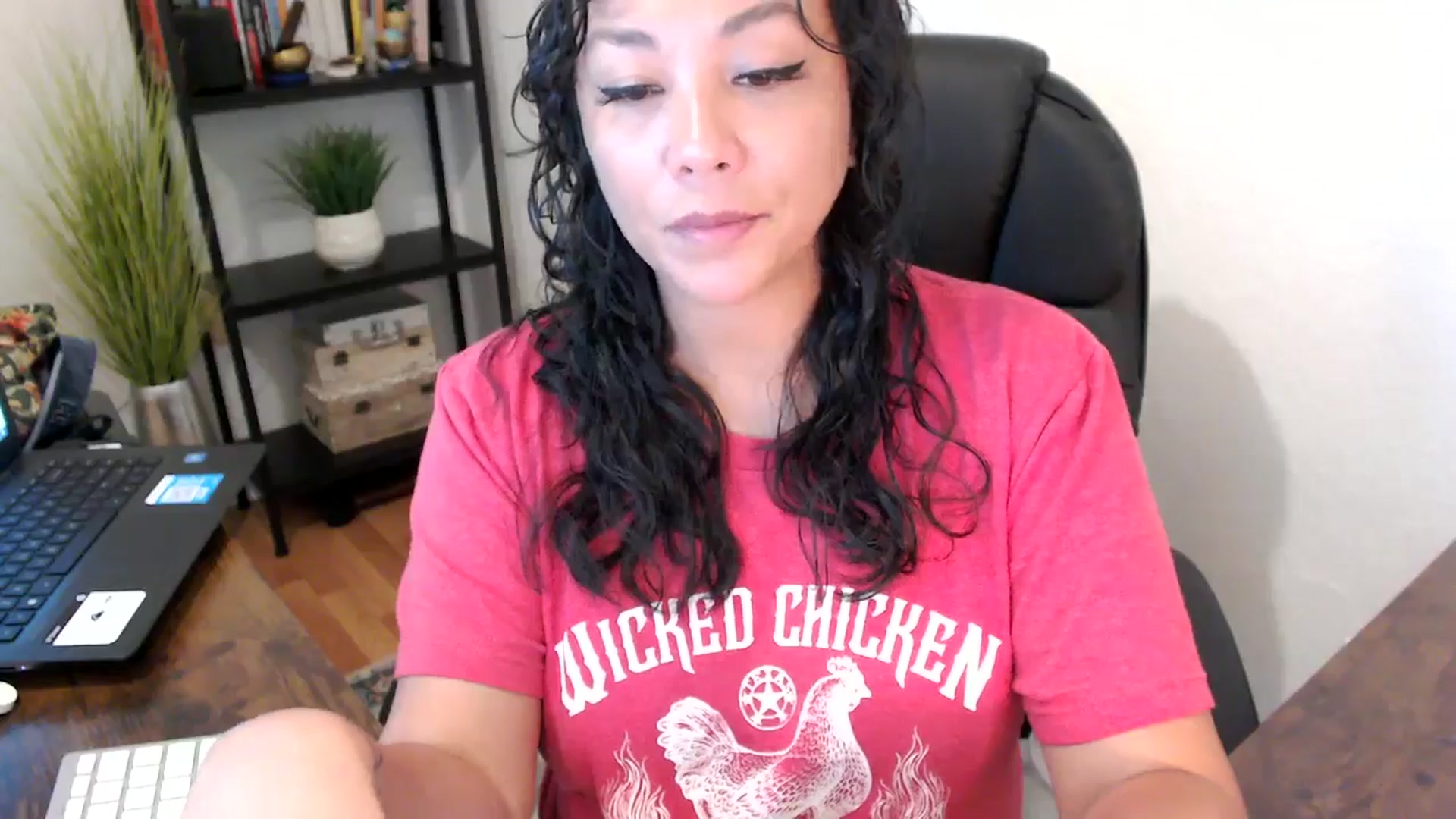 Gallery image thumbnail from MickaylaMoon's myfreecams stream on, 09/10/2024, 17:18 image 9 of 20