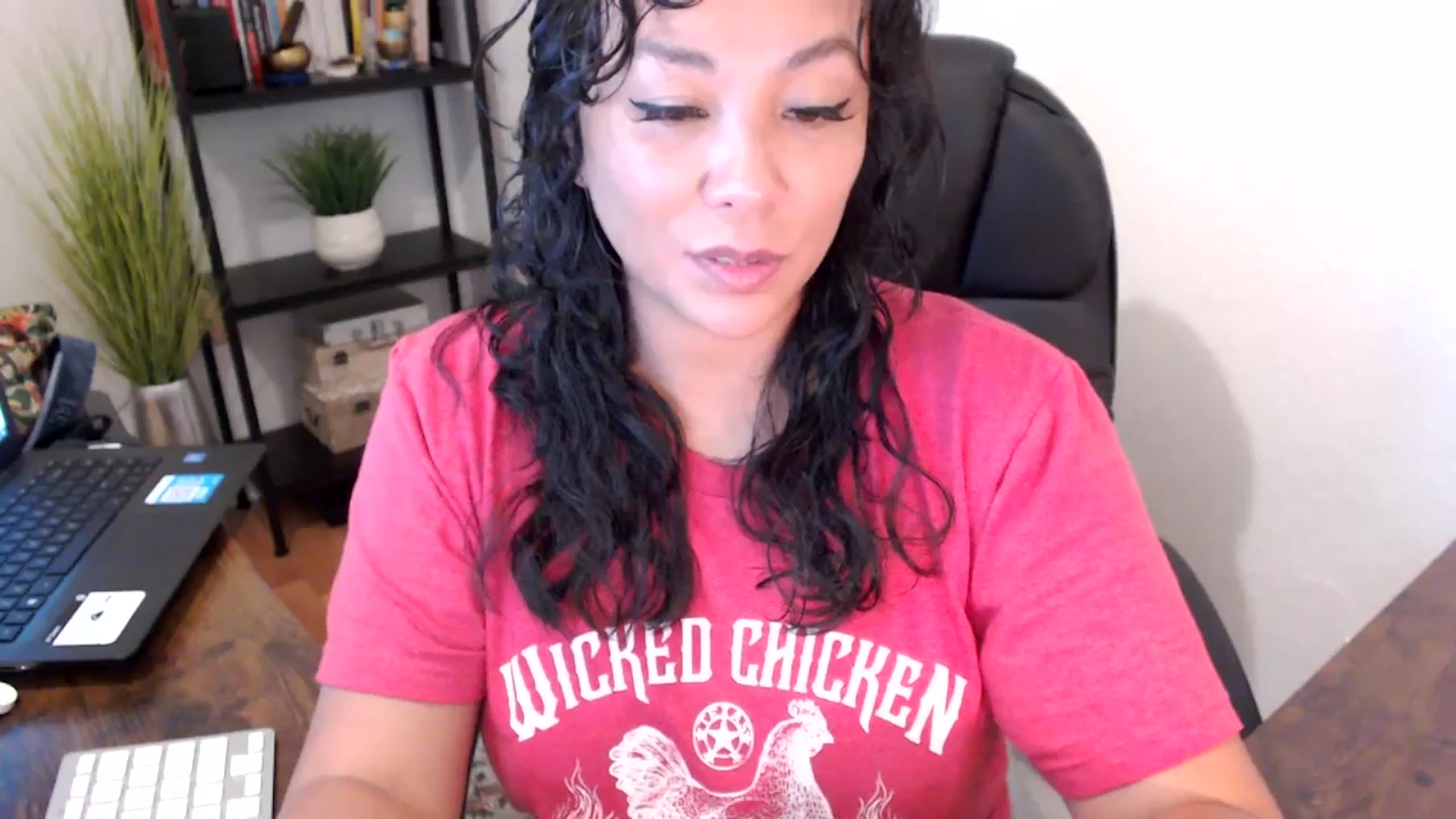 Gallery image thumbnail from MickaylaMoon's myfreecams stream on, 09/10/2024, 17:18 image 12 of 20
