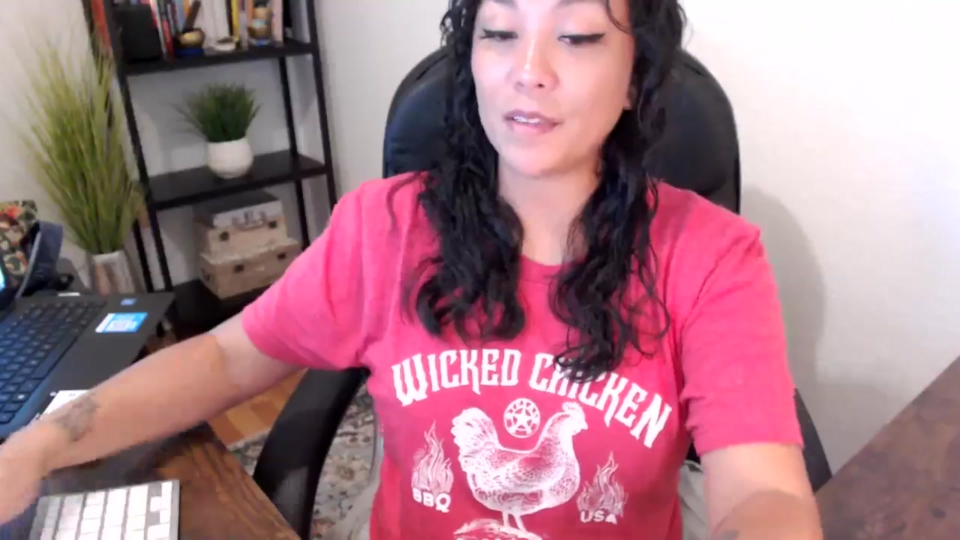 Gallery image thumbnail from MickaylaMoon's myfreecams stream on, 09/10/2024, 17:18 image 5 of 20