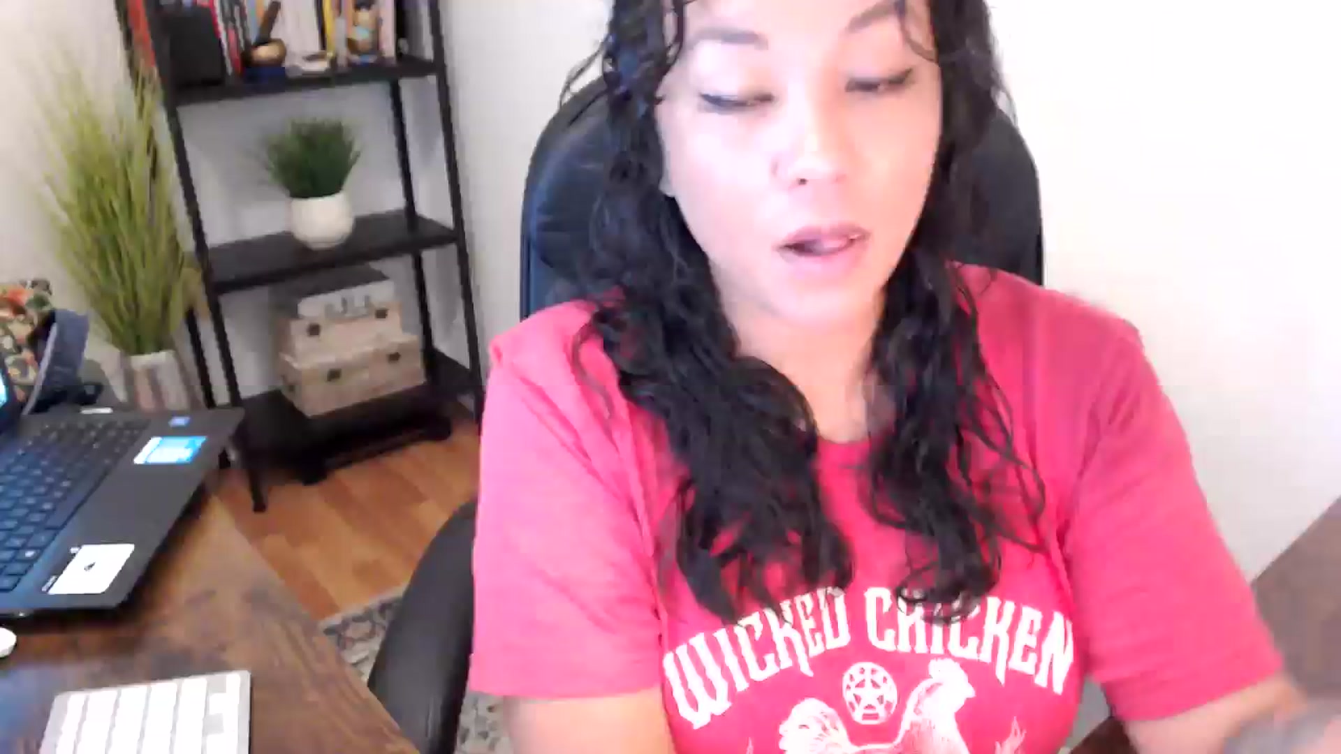 Gallery image thumbnail from MickaylaMoon's myfreecams stream on, 09/10/2024, 17:18 image 1 of 20