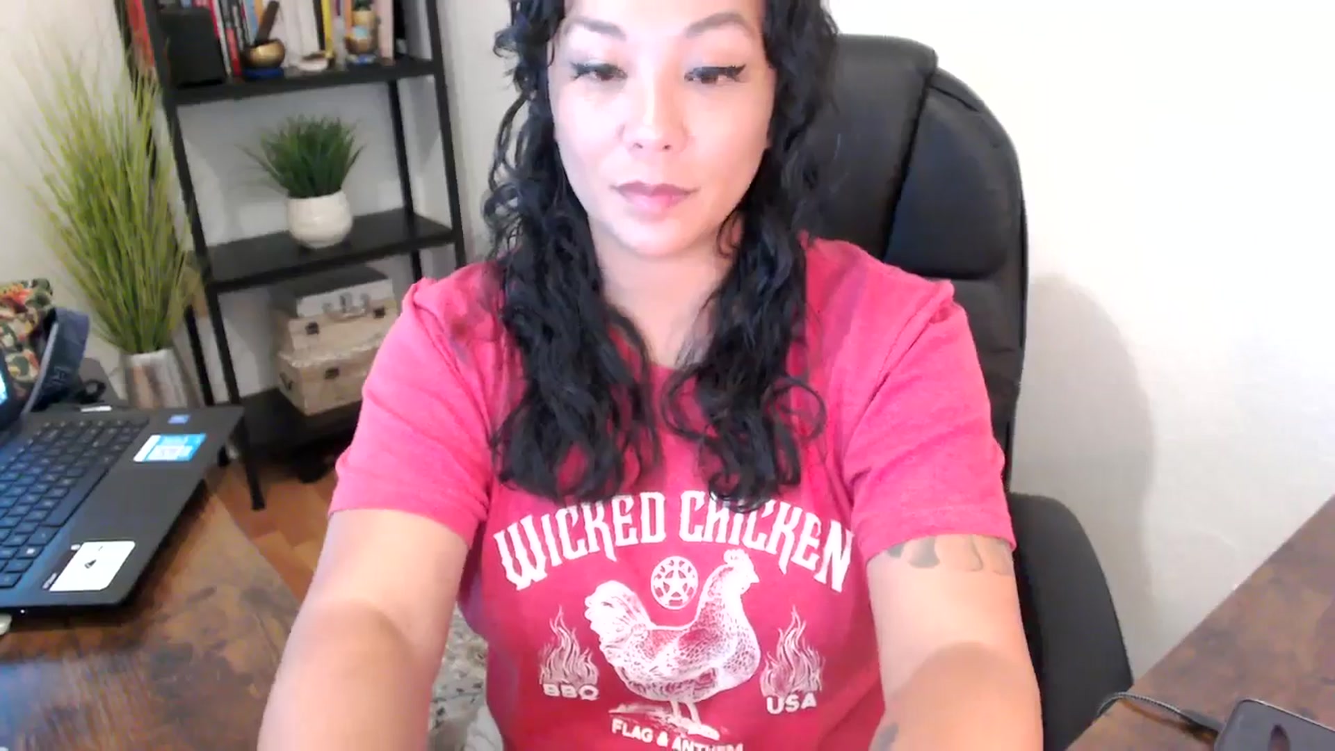 Gallery image thumbnail from MickaylaMoon's myfreecams stream on, 09/10/2024, 19:11 image 2 of 20