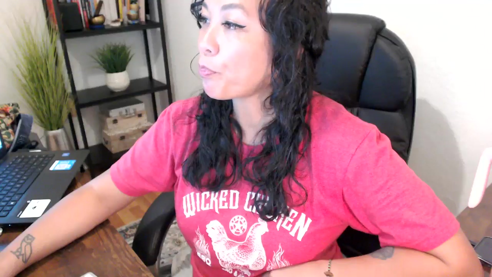 Gallery image thumbnail from MickaylaMoon's myfreecams stream on, 09/10/2024, 19:11 image 14 of 20
