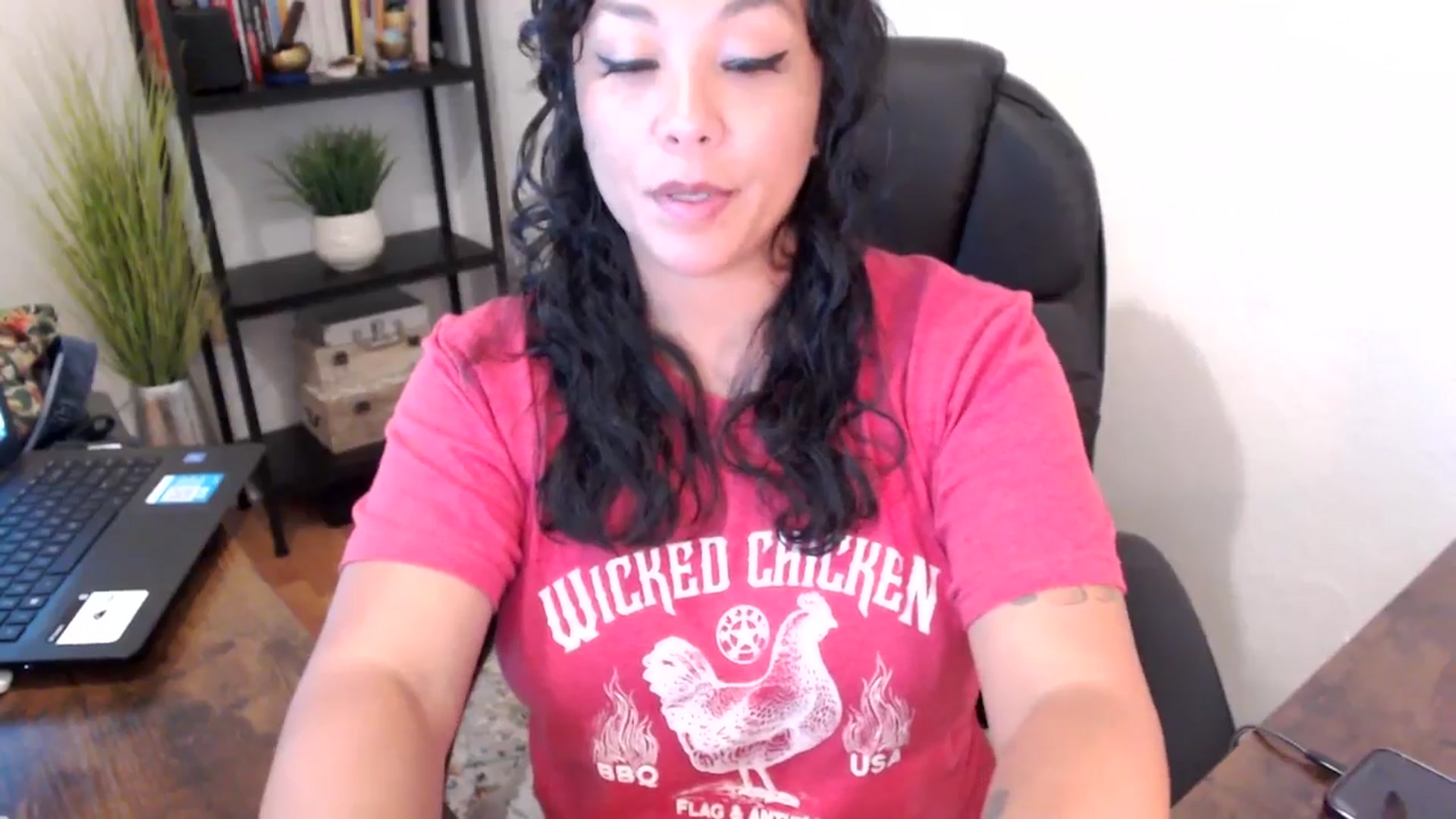 Gallery image thumbnail from MickaylaMoon's myfreecams stream on, 09/10/2024, 19:11 image 4 of 20