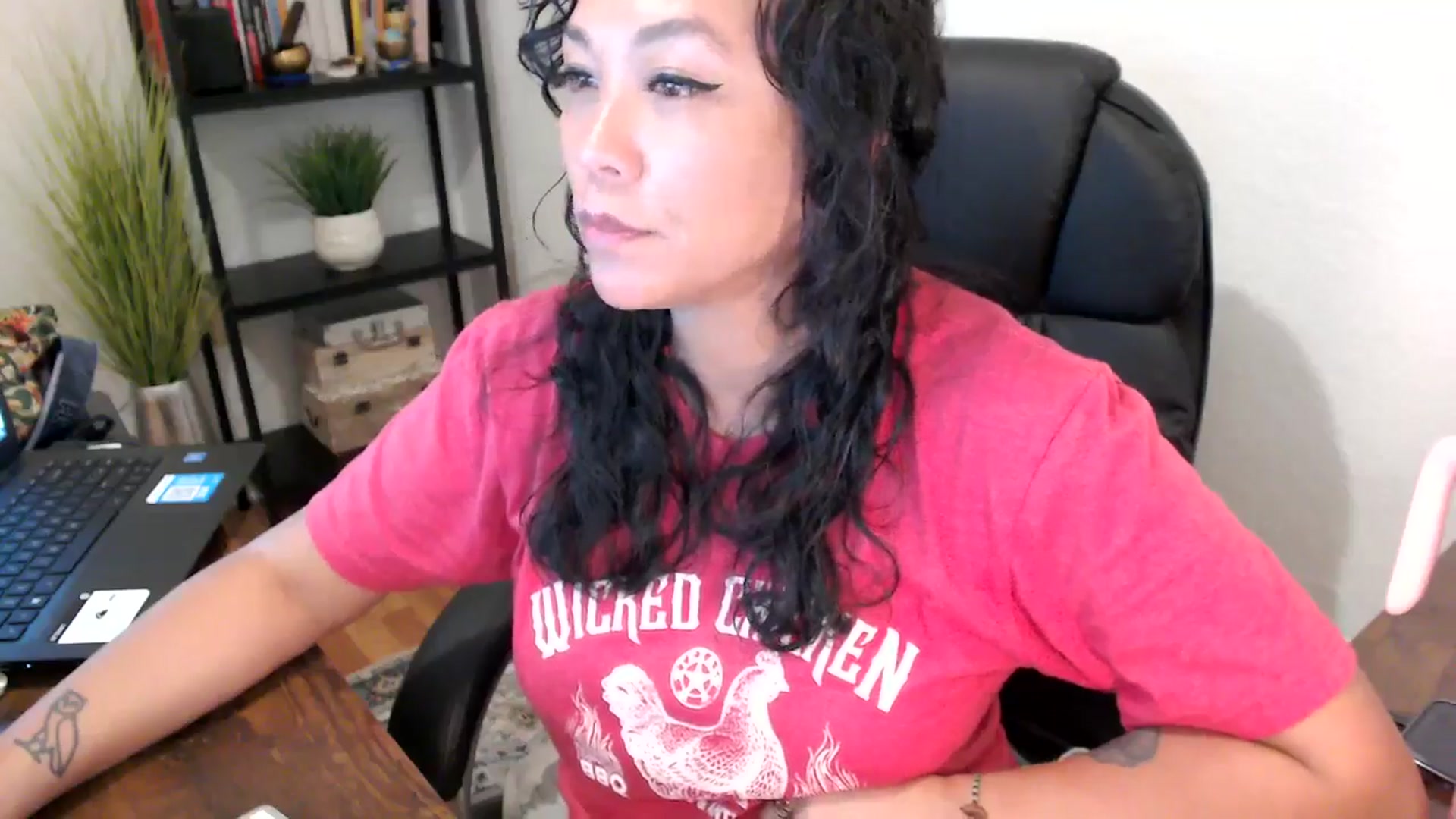 Gallery image thumbnail from MickaylaMoon's myfreecams stream on, 09/10/2024, 19:11 image 12 of 20