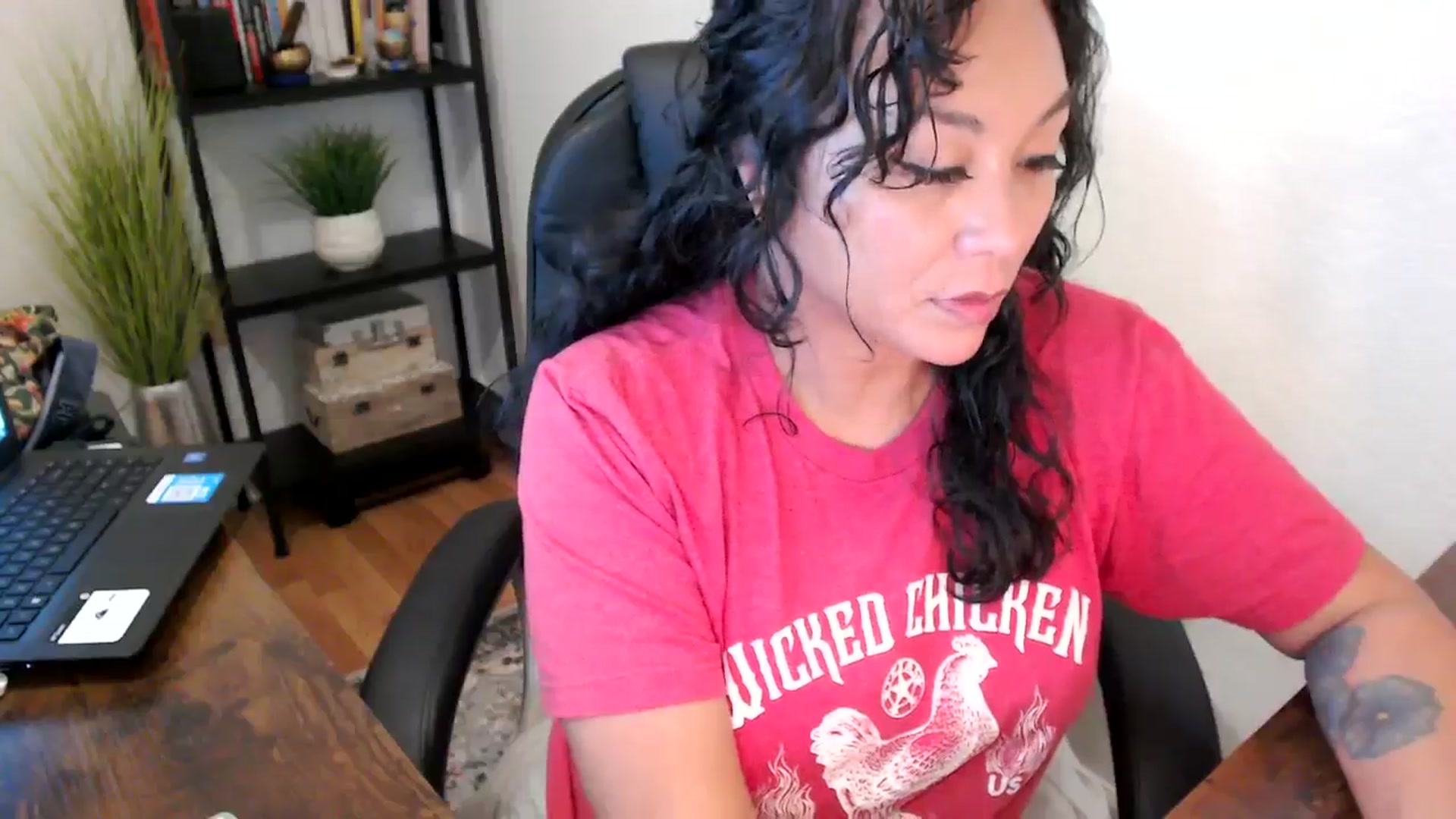 Gallery image thumbnail from MickaylaMoon's myfreecams stream on, 09/10/2024, 19:56 image 16 of 20