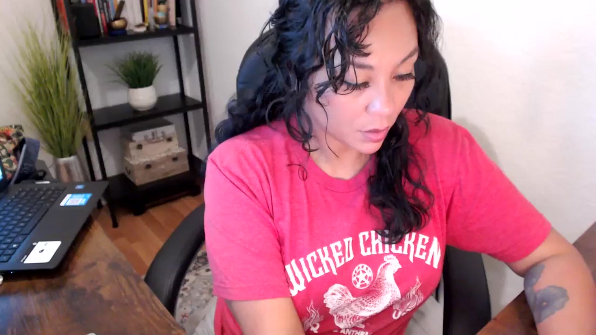 Gallery image thumbnail from MickaylaMoon's myfreecams stream on, 09/10/2024, 19:56 image 19 of 20