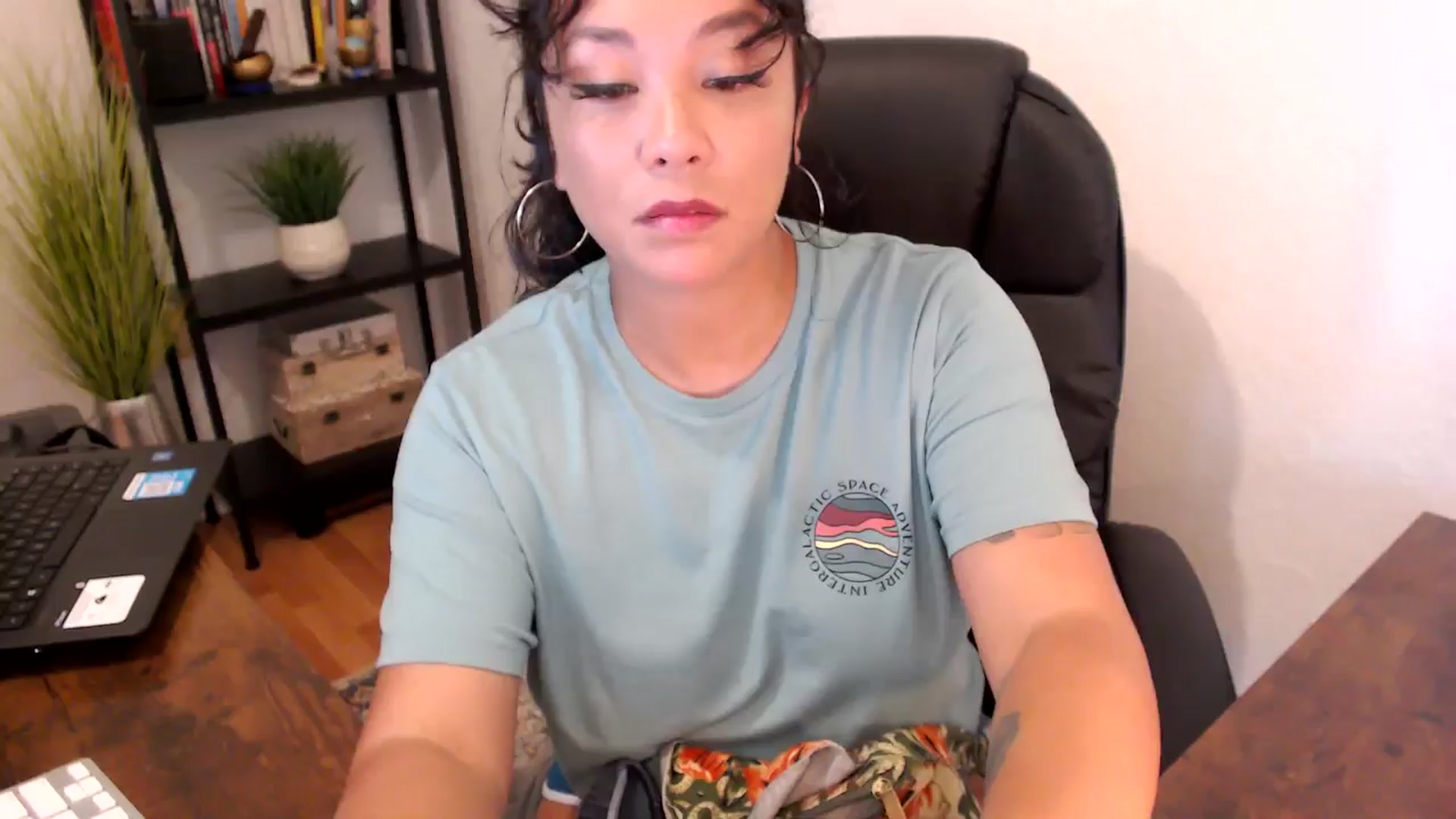 Gallery image thumbnail from MickaylaMoon's myfreecams stream on, 09/11/2024, 15:34 image 1 of 20