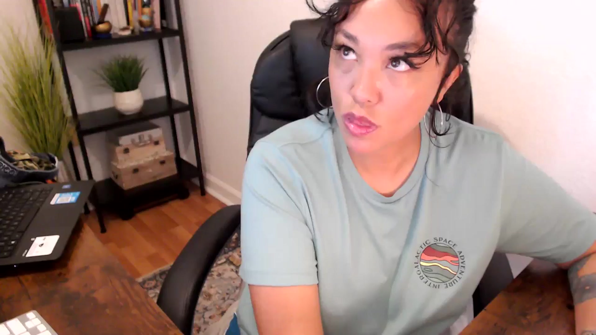 Gallery image thumbnail from MickaylaMoon's myfreecams stream on, 09/11/2024, 15:34 image 7 of 20