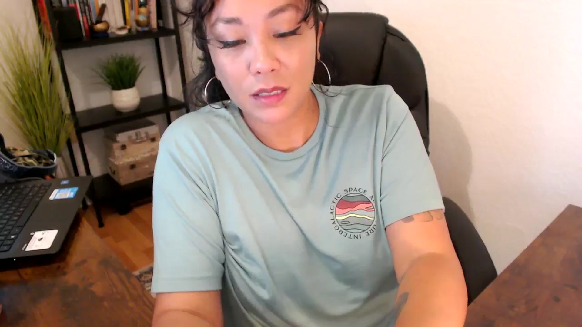 Gallery image thumbnail from MickaylaMoon's myfreecams stream on, 09/11/2024, 15:34 image 13 of 20