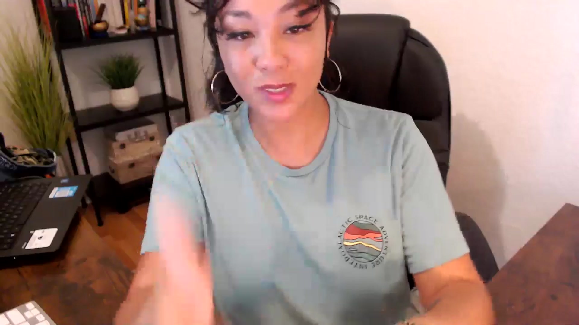 Gallery image thumbnail from MickaylaMoon's myfreecams stream on, 09/11/2024, 15:34 image 8 of 20