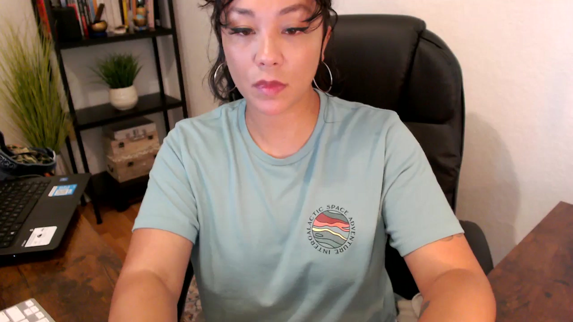 Gallery image thumbnail from MickaylaMoon's myfreecams stream on, 09/11/2024, 15:34 image 11 of 20