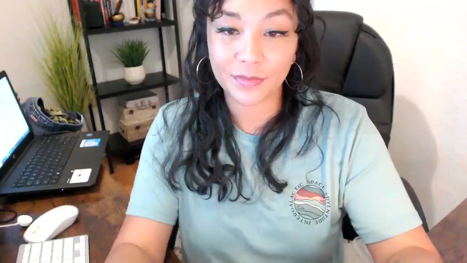 Gallery image thumbnail from MickaylaMoon's myfreecams stream on, 09/11/2024, 18:41 image 1 of 20