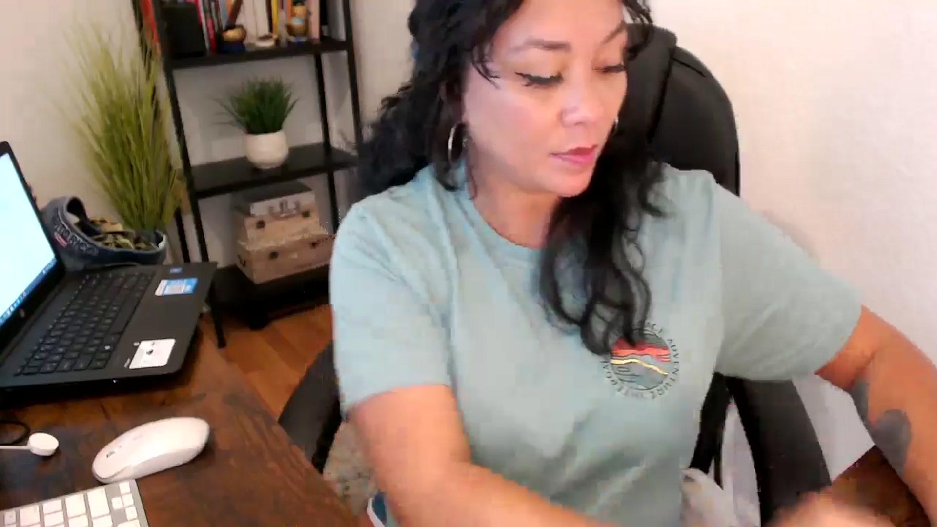 Gallery image thumbnail from MickaylaMoon's myfreecams stream on, 09/11/2024, 20:31 image 5 of 20