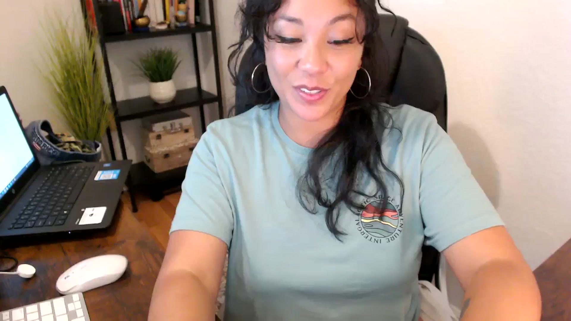 Gallery image thumbnail from MickaylaMoon's myfreecams stream on, 09/11/2024, 20:31 image 9 of 20