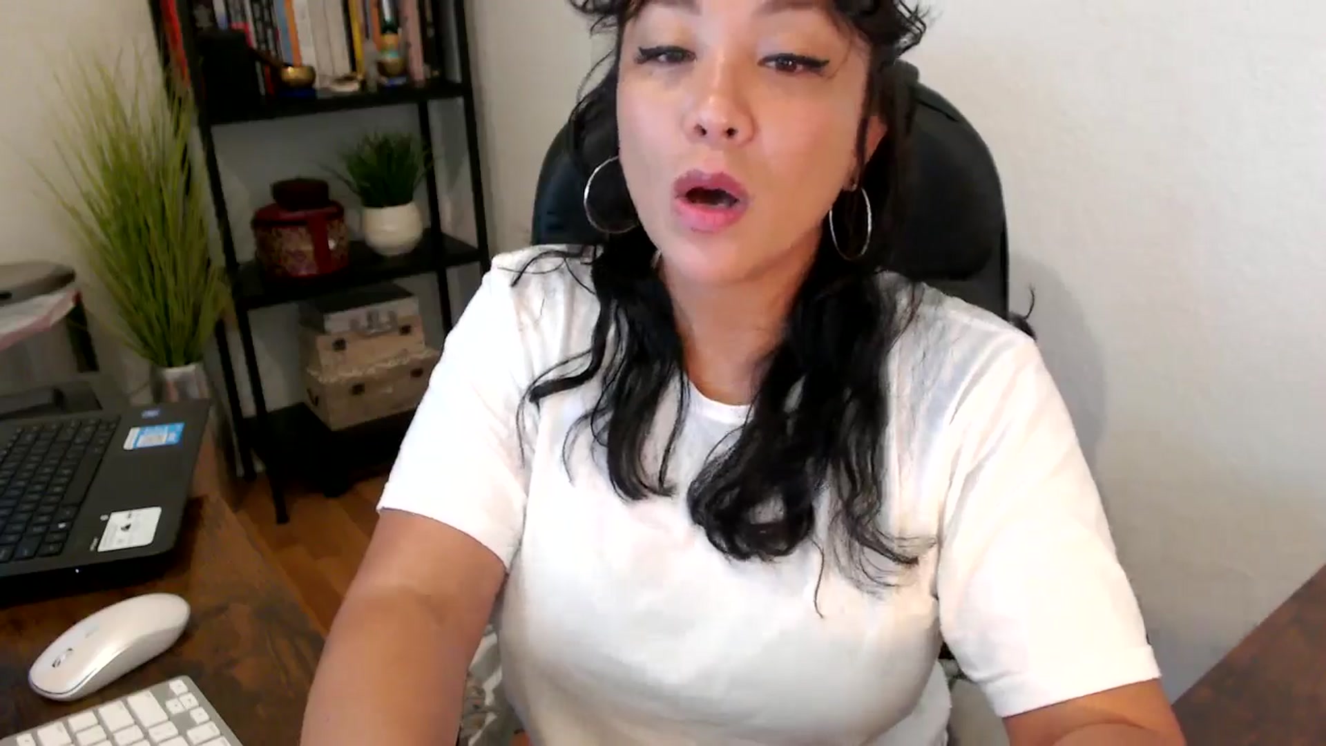 Gallery image thumbnail from MickaylaMoon's myfreecams stream on, 09/12/2024, 14:55 image 6 of 20