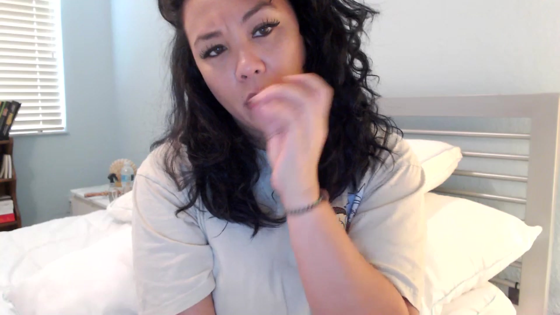 Gallery image thumbnail from MickaylaStar's myfreecams stream on, 01/12/2025, 19:45 image 5 of 20
