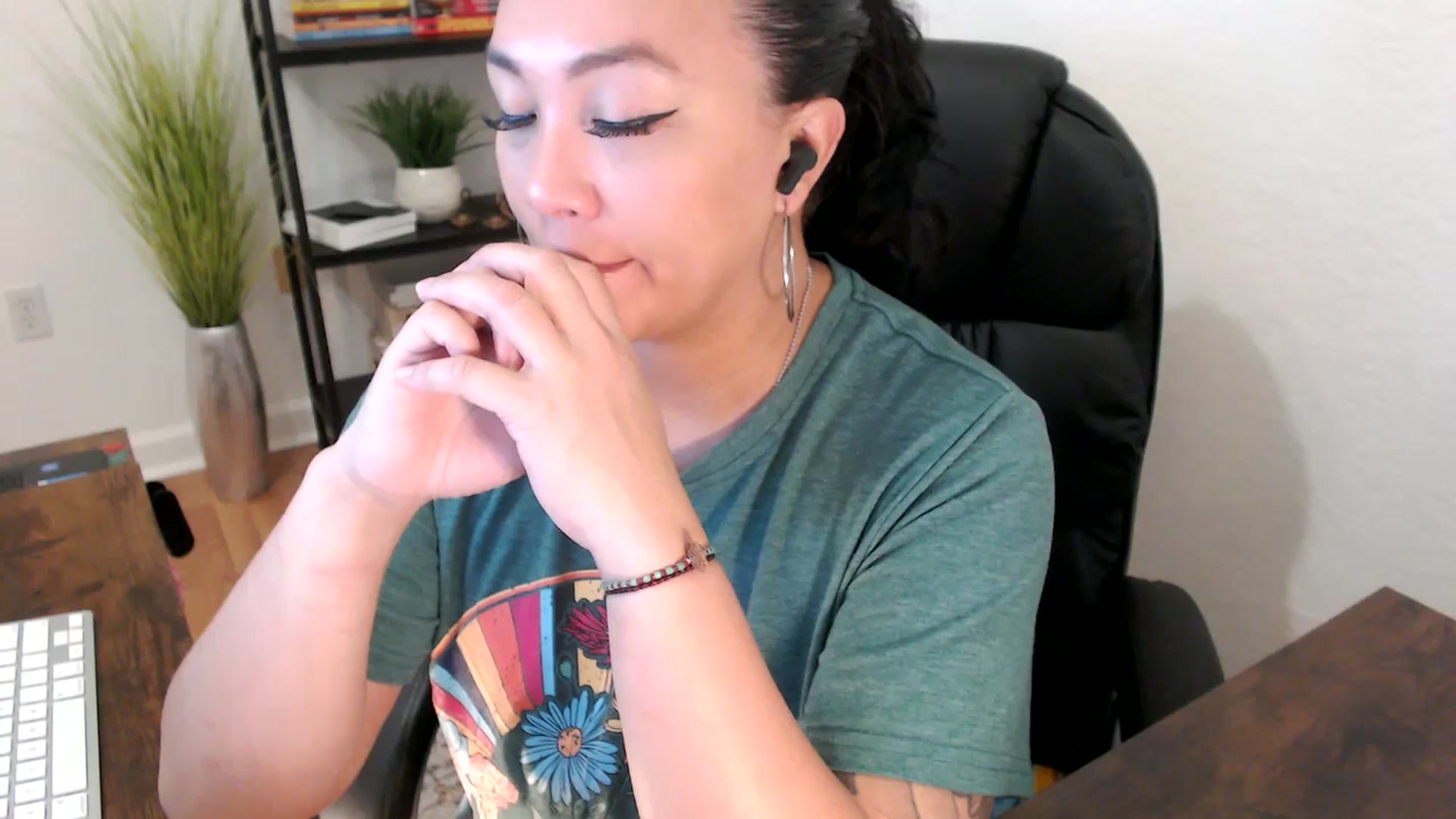 Gallery image thumbnail from MickaylaStar's myfreecams stream on, 01/13/2025, 16:17 image 15 of 20
