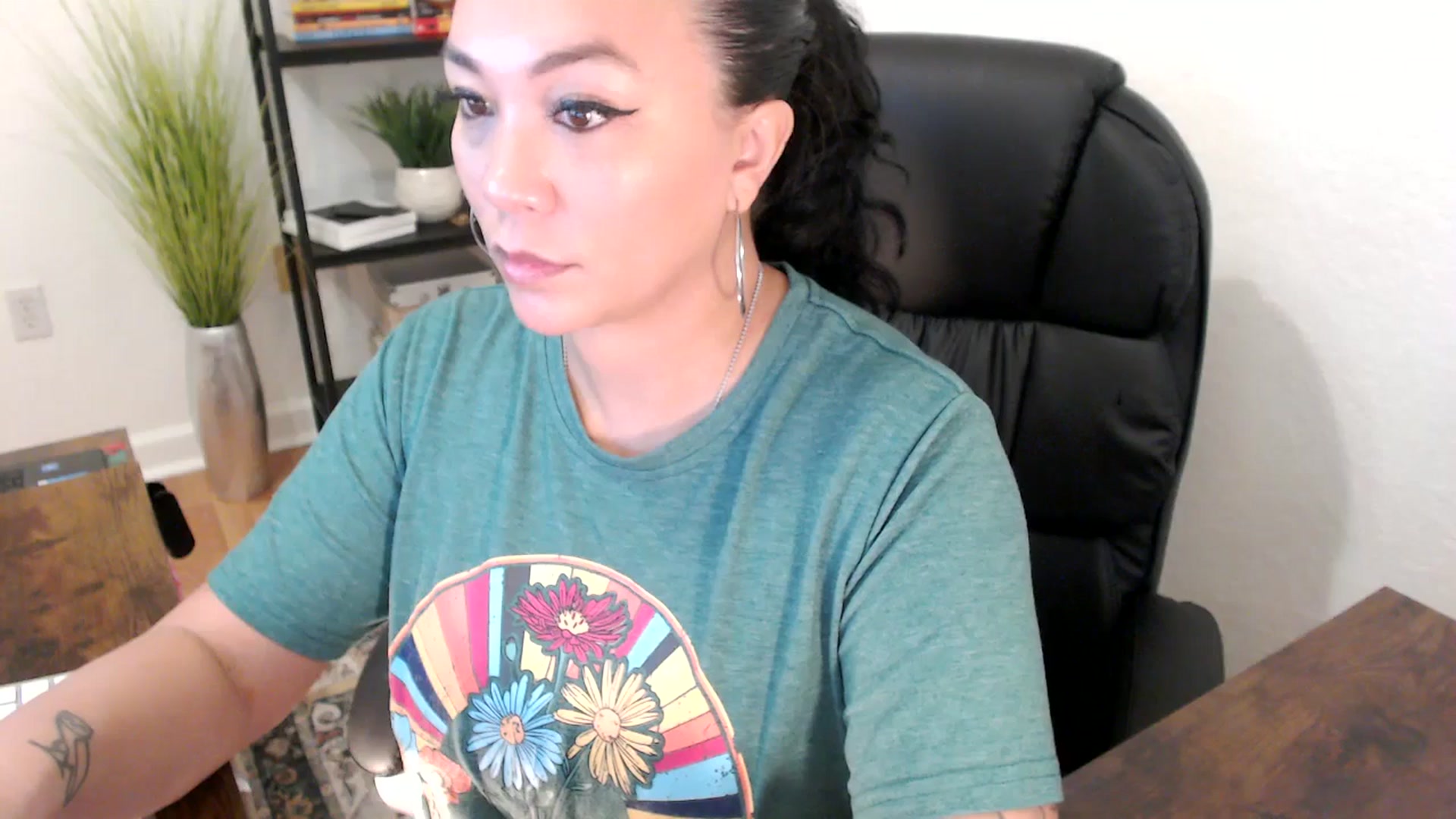 Gallery image thumbnail from MickaylaStar's myfreecams stream on, 01/13/2025, 16:49 image 15 of 20