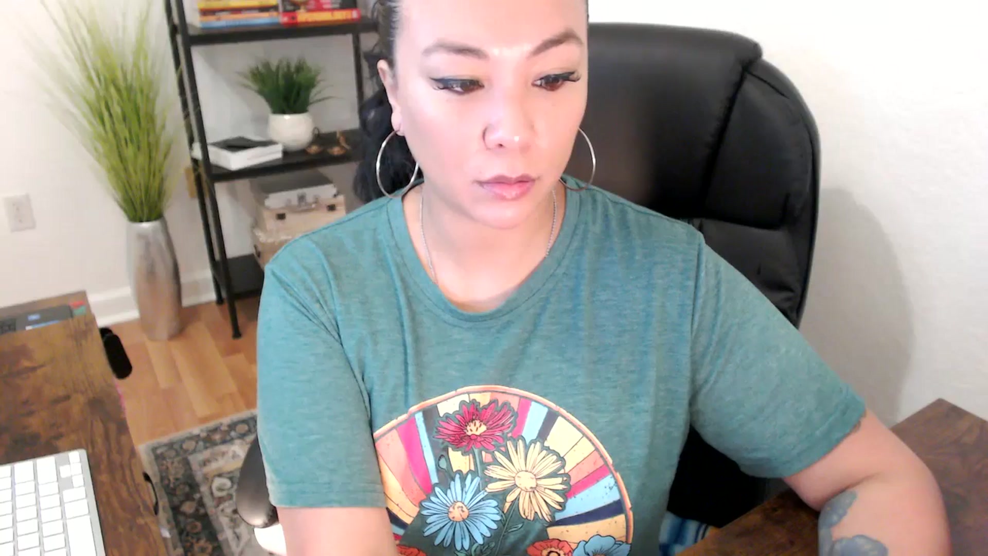 Gallery image thumbnail from MickaylaStar's myfreecams stream on, 01/13/2025, 16:49 image 16 of 20