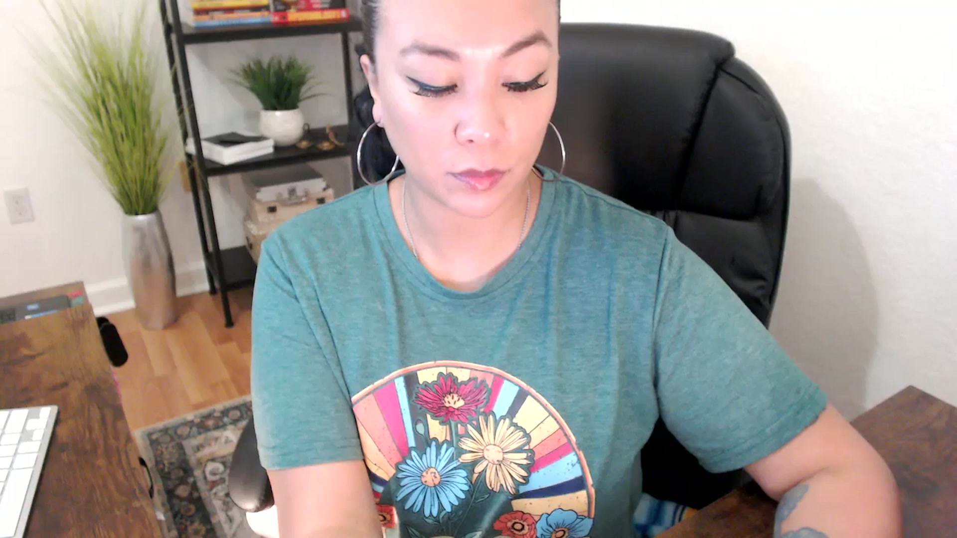 Gallery image thumbnail from MickaylaStar's myfreecams stream on, 01/13/2025, 16:49 image 12 of 20