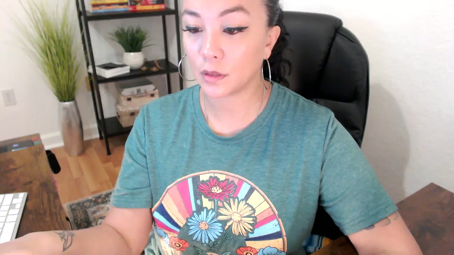 Gallery image thumbnail from MickaylaStar's myfreecams stream on, 01/13/2025, 16:49 image 5 of 20