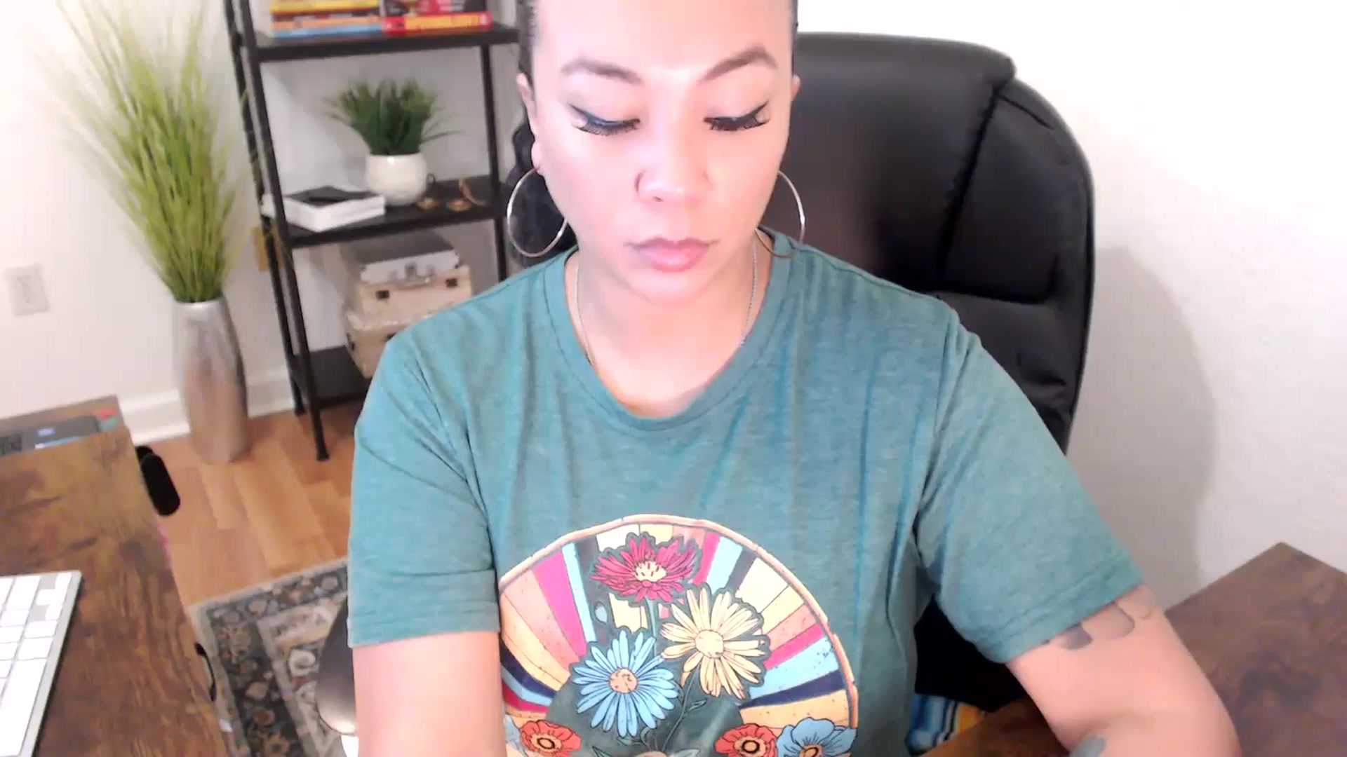 Gallery image thumbnail from MickaylaStar's myfreecams stream on, 01/13/2025, 16:49 image 8 of 20